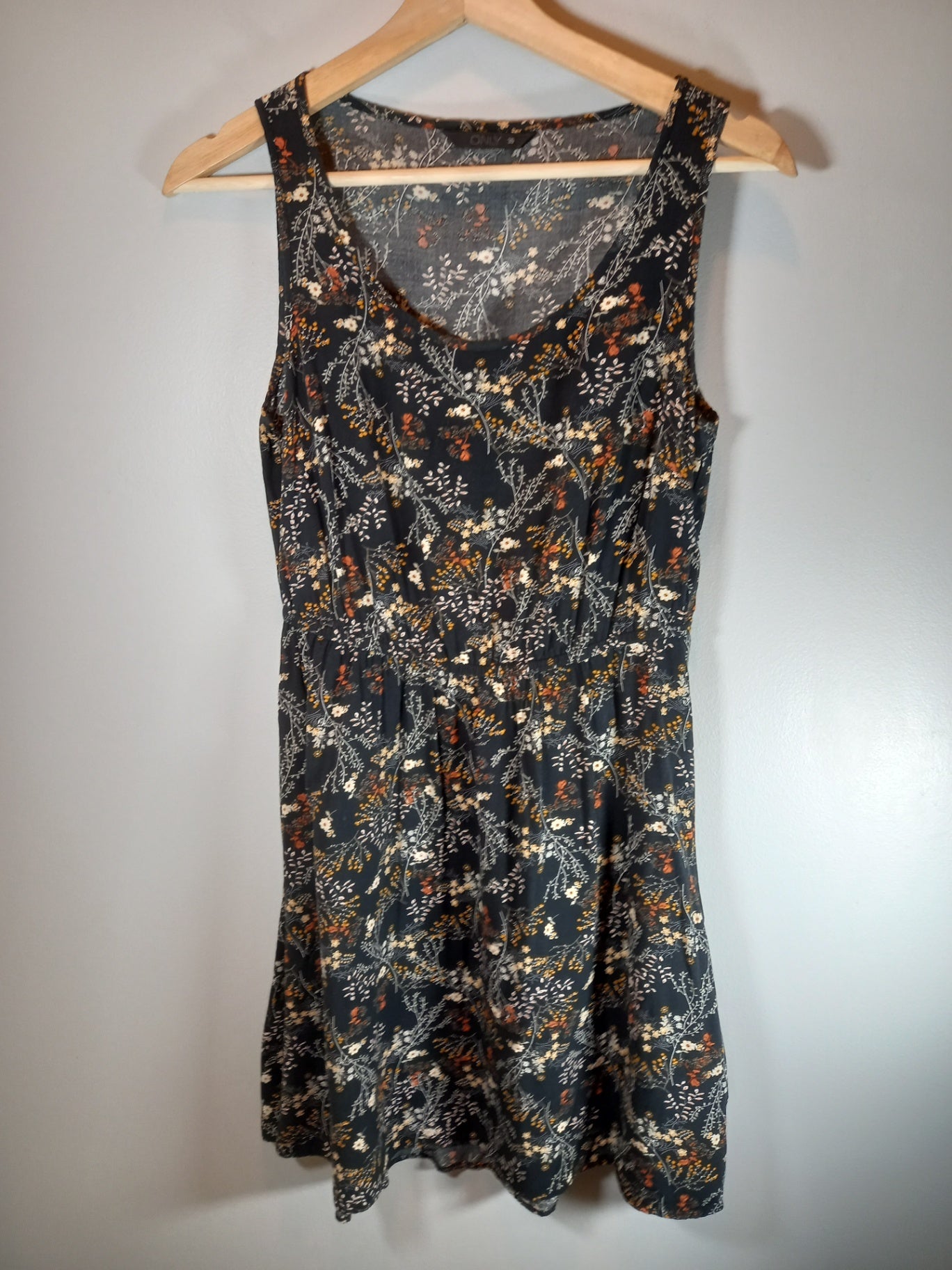 Only black floral sleeveless dress - SZ 36