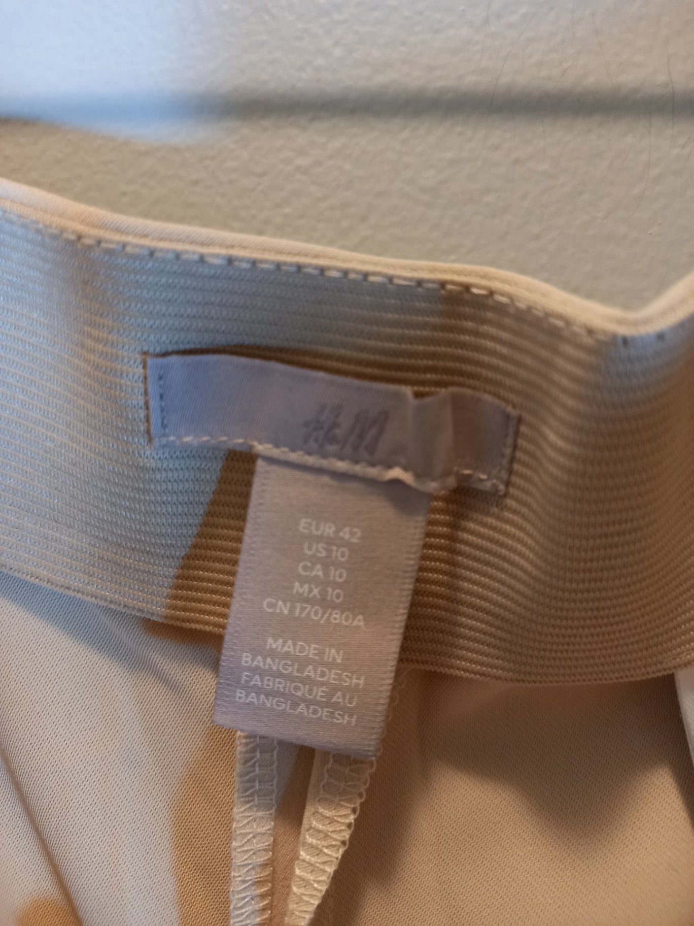 H&M beige dress pants- SZ 10