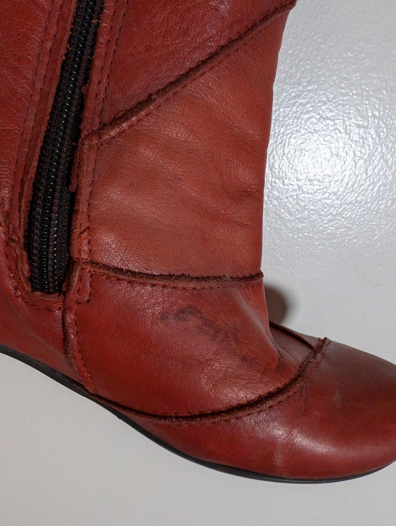 Unknown brand leather boots - SZ 7 (Minor Flaw)