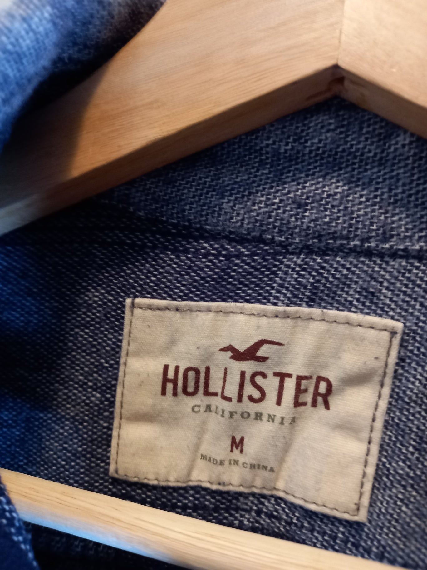 Hollister plaid button up - Men's Medium