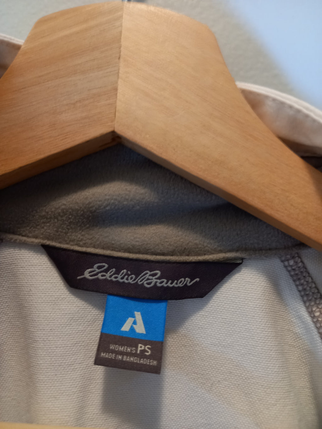 Eddie Bauer white lightweight jacket - Small