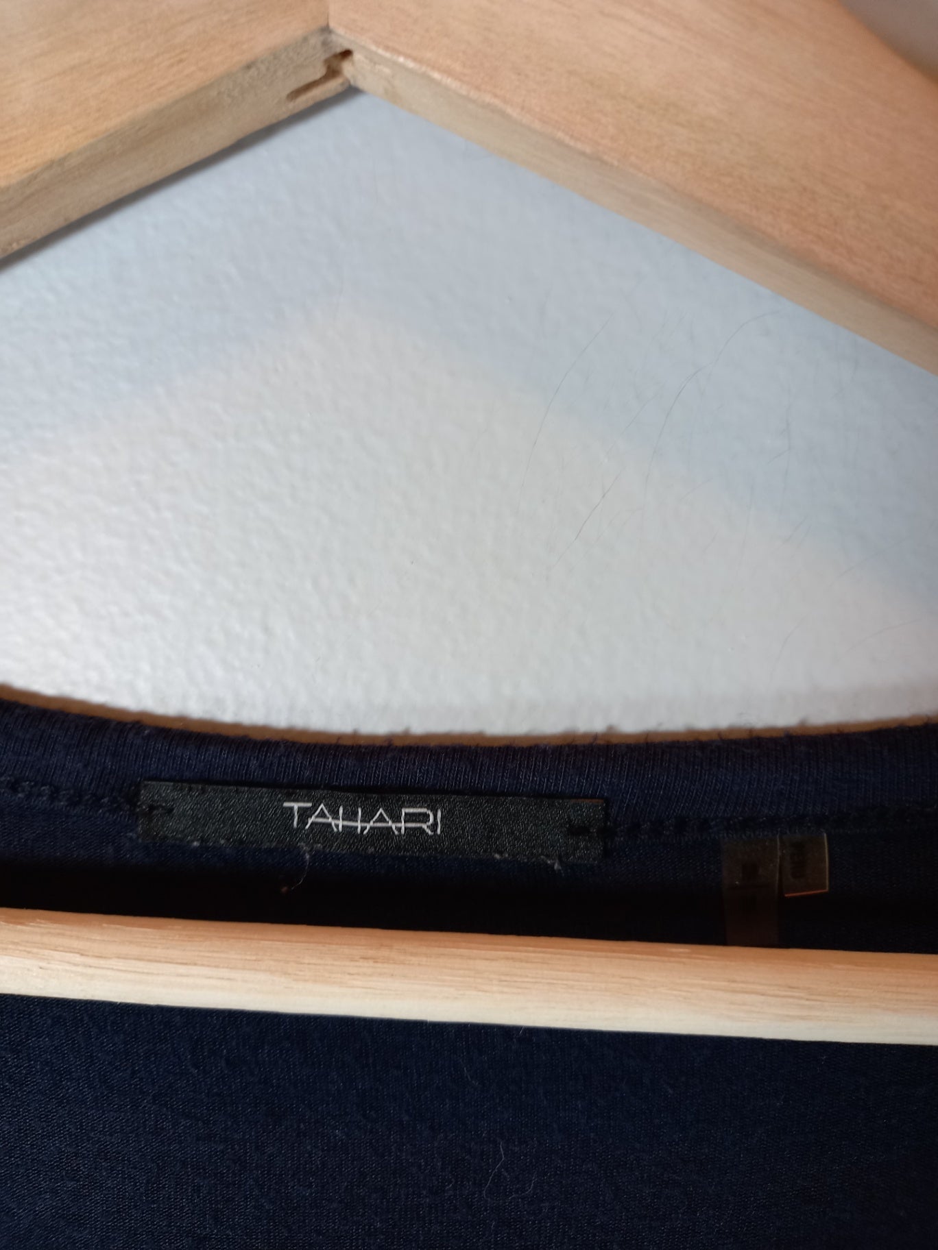 Tahari t-shirt - Medium (Minor Flaw)