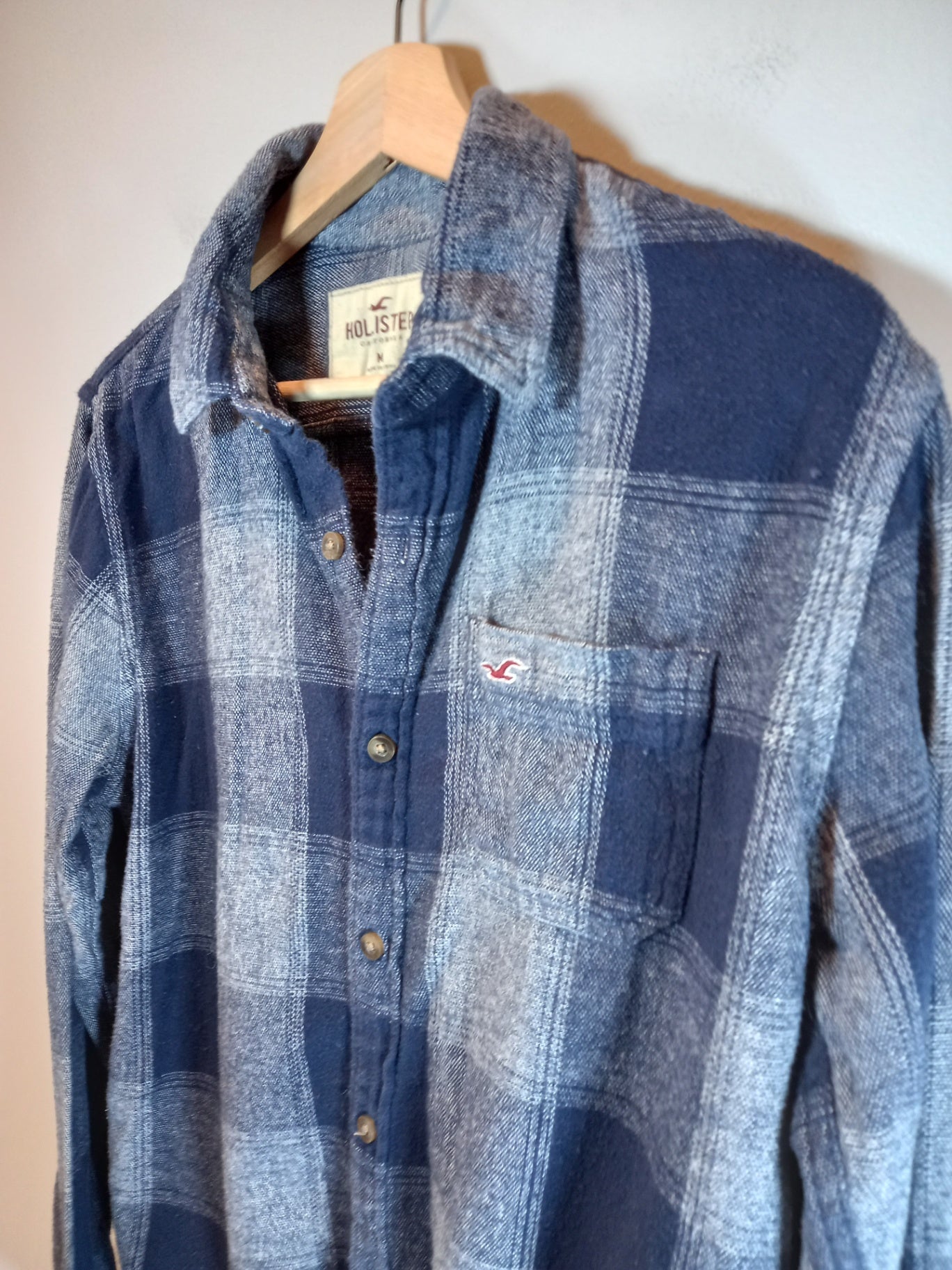 Hollister plaid button up - Men's Medium
