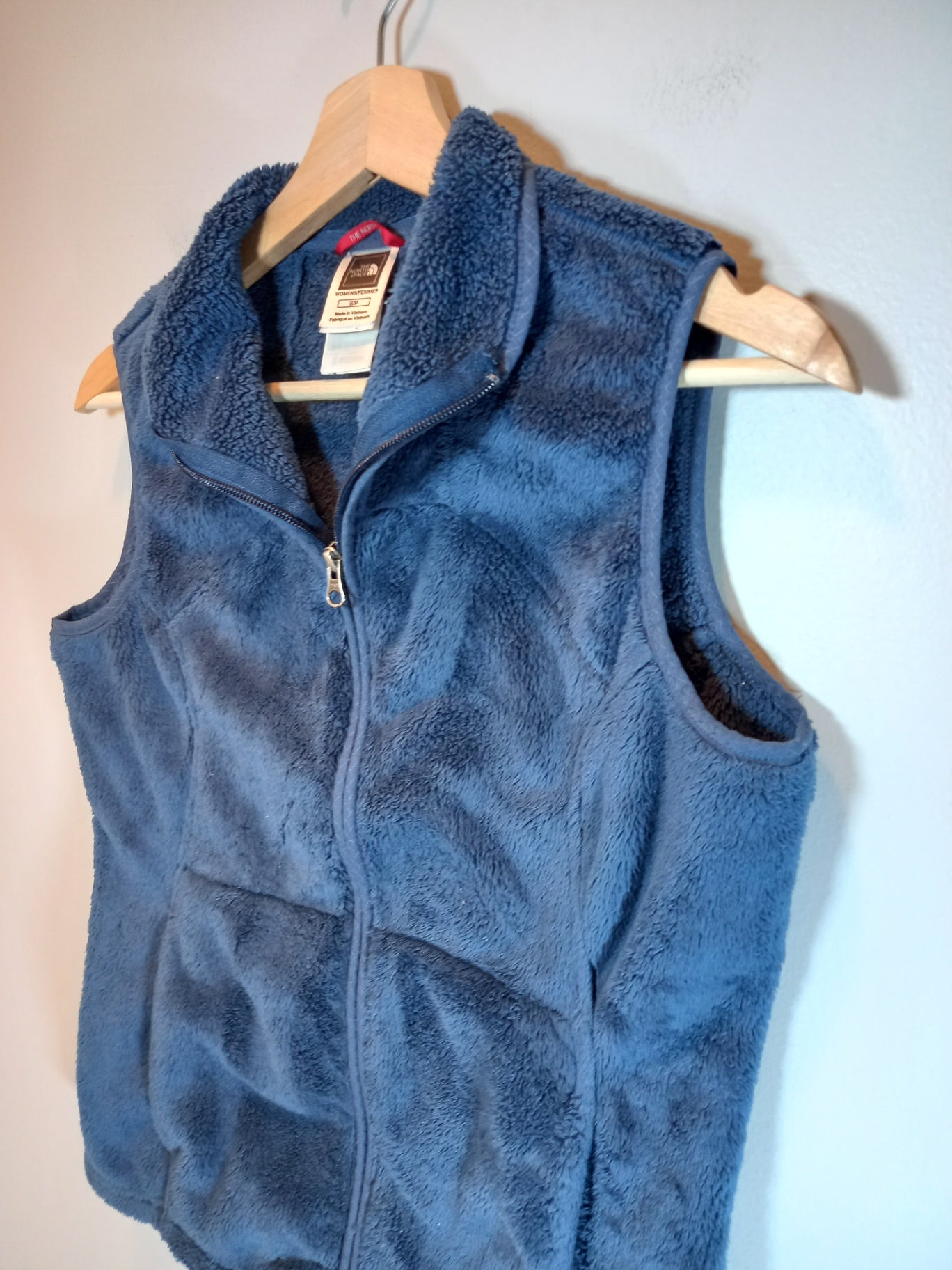 The North Face blue fleece vest - Small