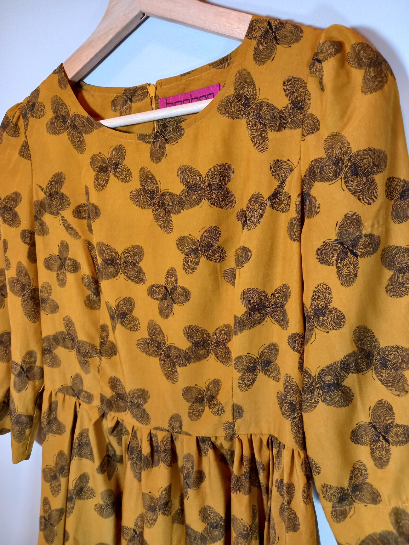 Boohoo mustard 3/4 sleeve dress - SZ 4 (Minor Flaw)