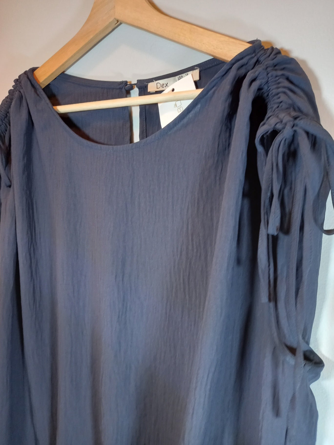 NWT Dex navy sleeveless blouse - XL