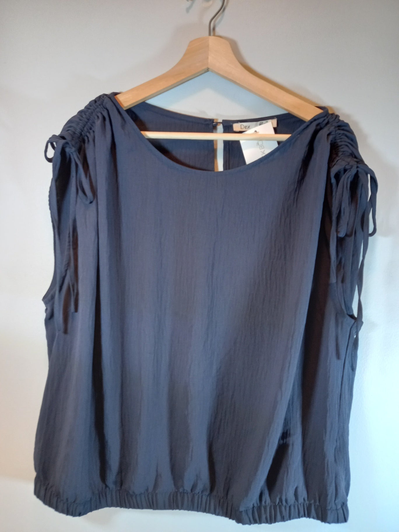 NWT Dex navy sleeveless blouse - XL