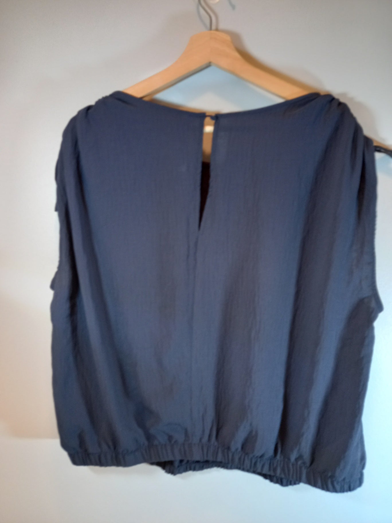 NWT Dex navy sleeveless blouse - XL