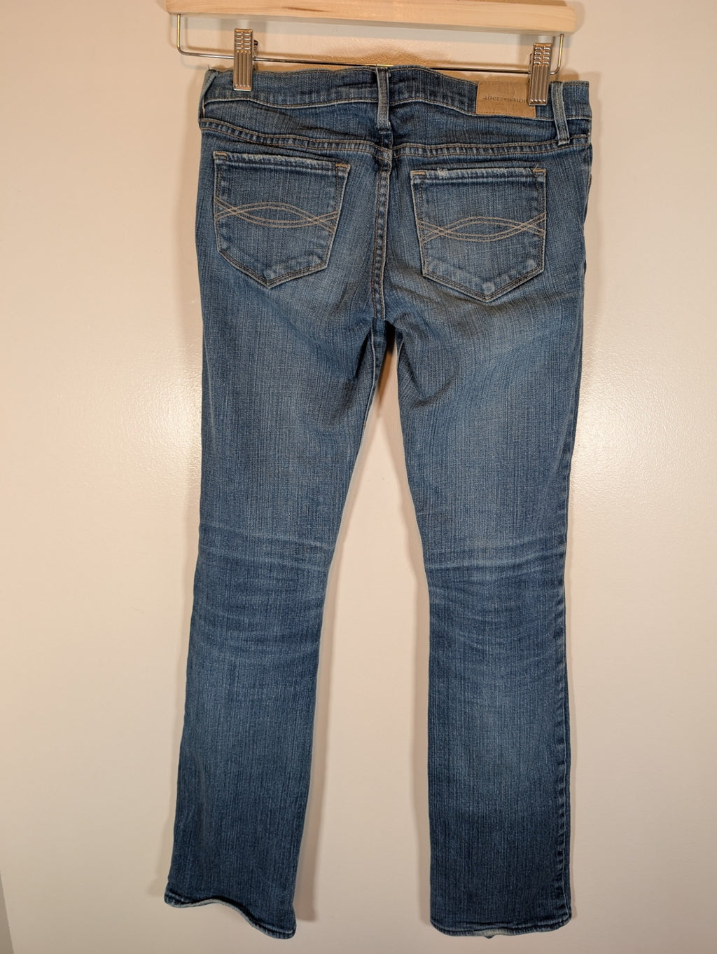 Abercrombie low-rise jeans - SZ 14 (Minor Flaw)