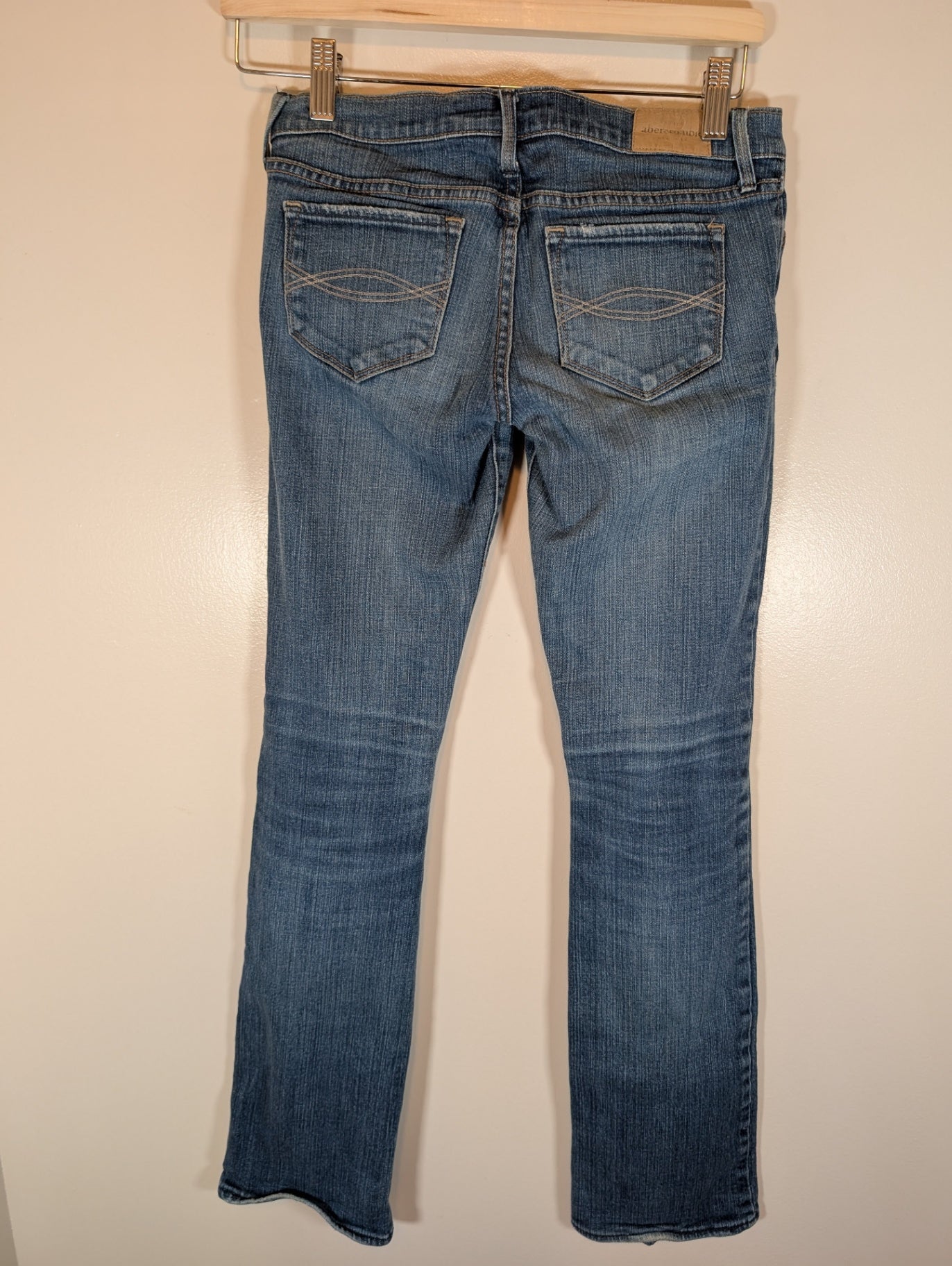 Abercrombie low-rise jeans - SZ 14 (Minor Flaw)