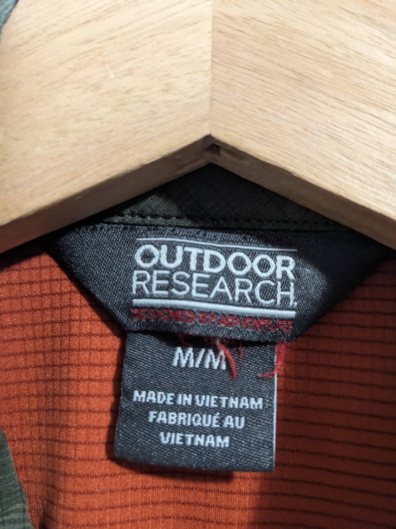 Outdoor Research t-shirt - Men's Medium (Minor Flaw)