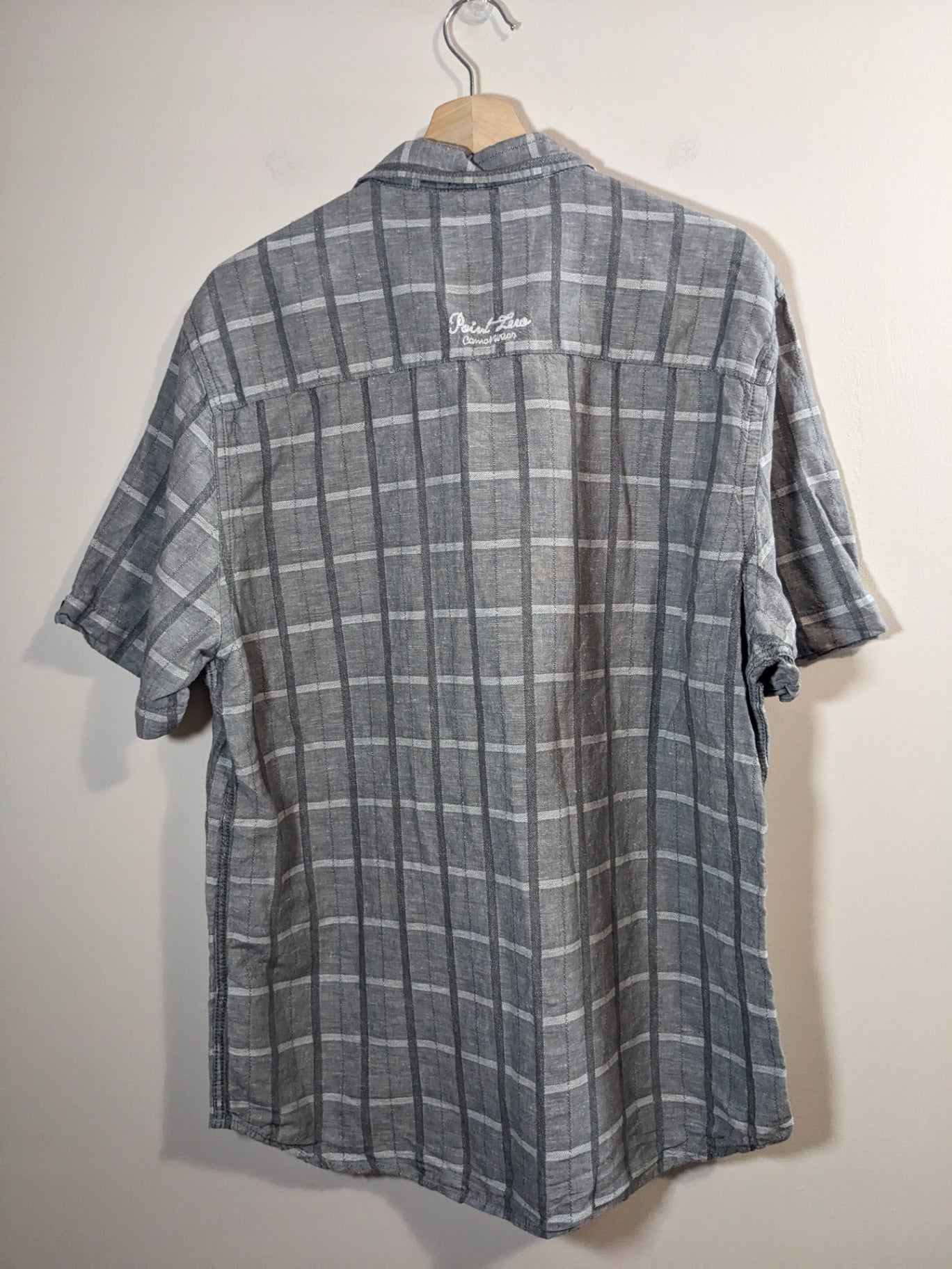 Point Zero men's semi fit short sleeve button down - X-Large