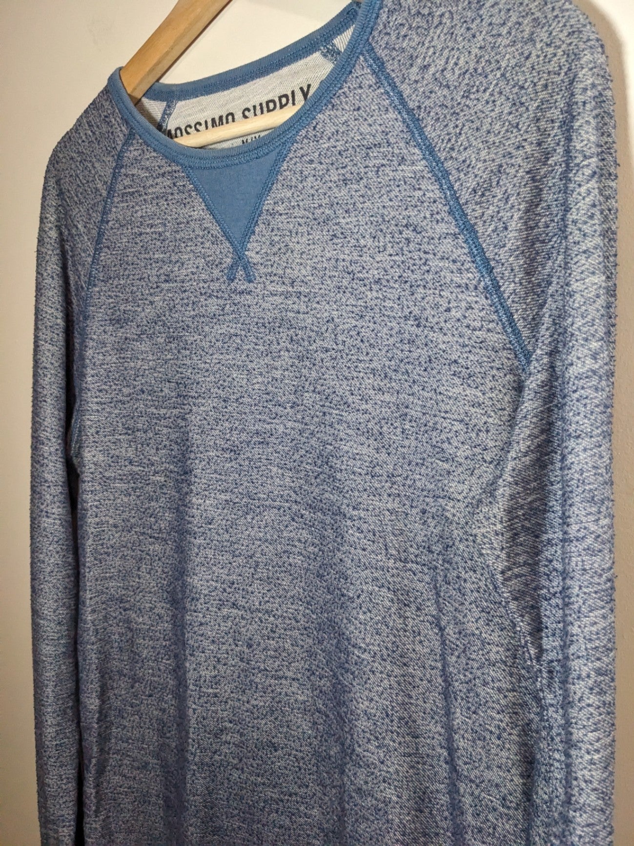 Mossimo Supply long-sleeve - Men's Medium