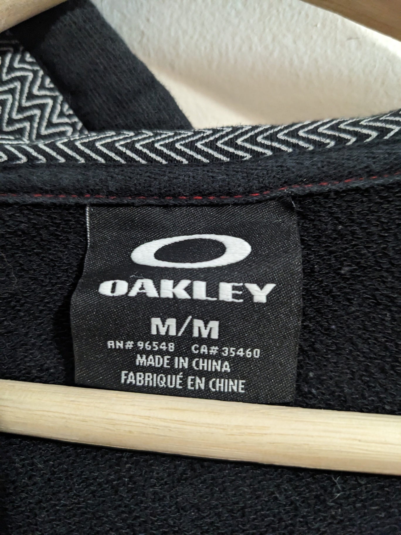 Oakley zip up hoodie - Men's Medium