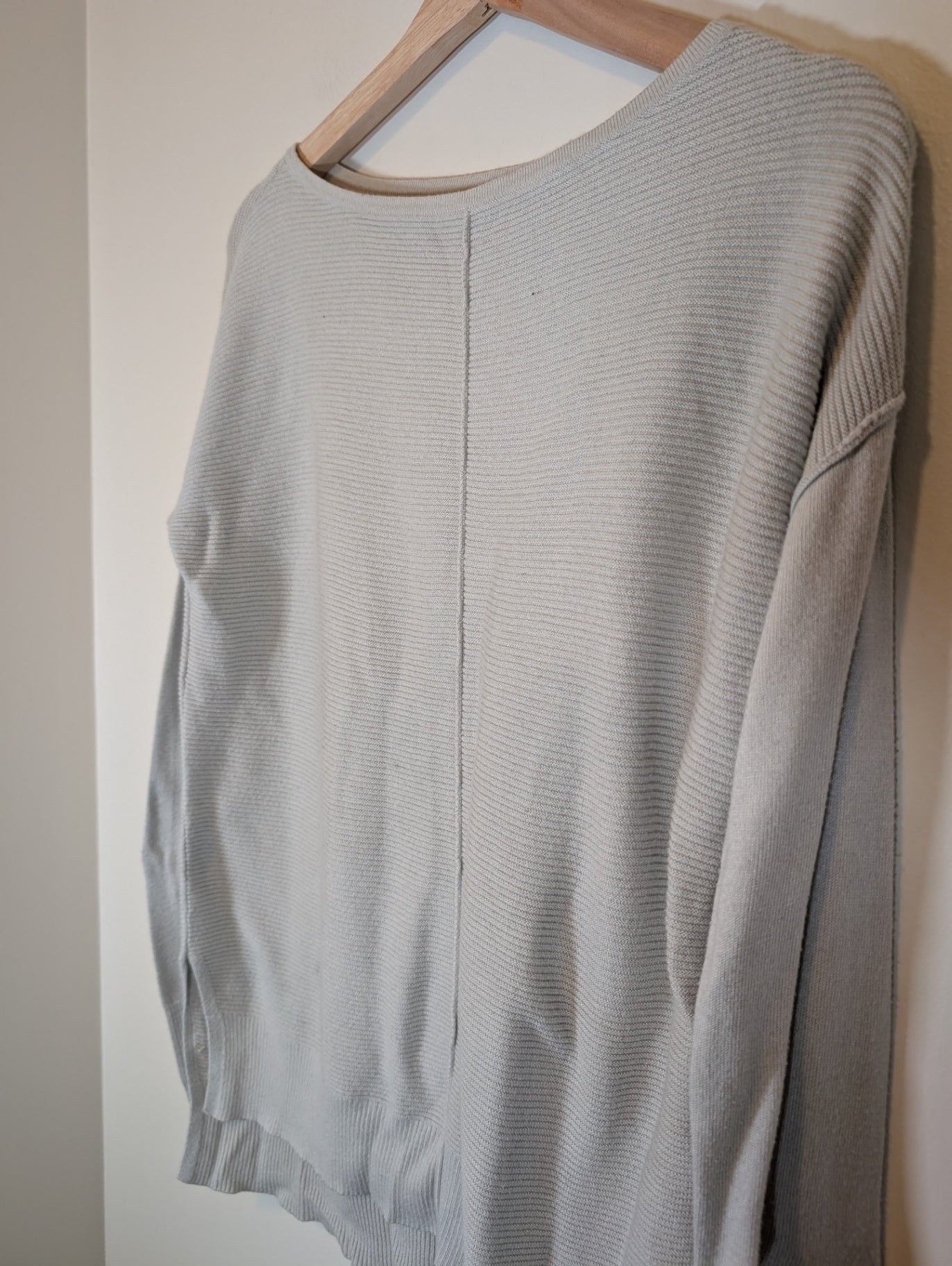 Calvin Klein sweater - appears medium (Minor Flaw)