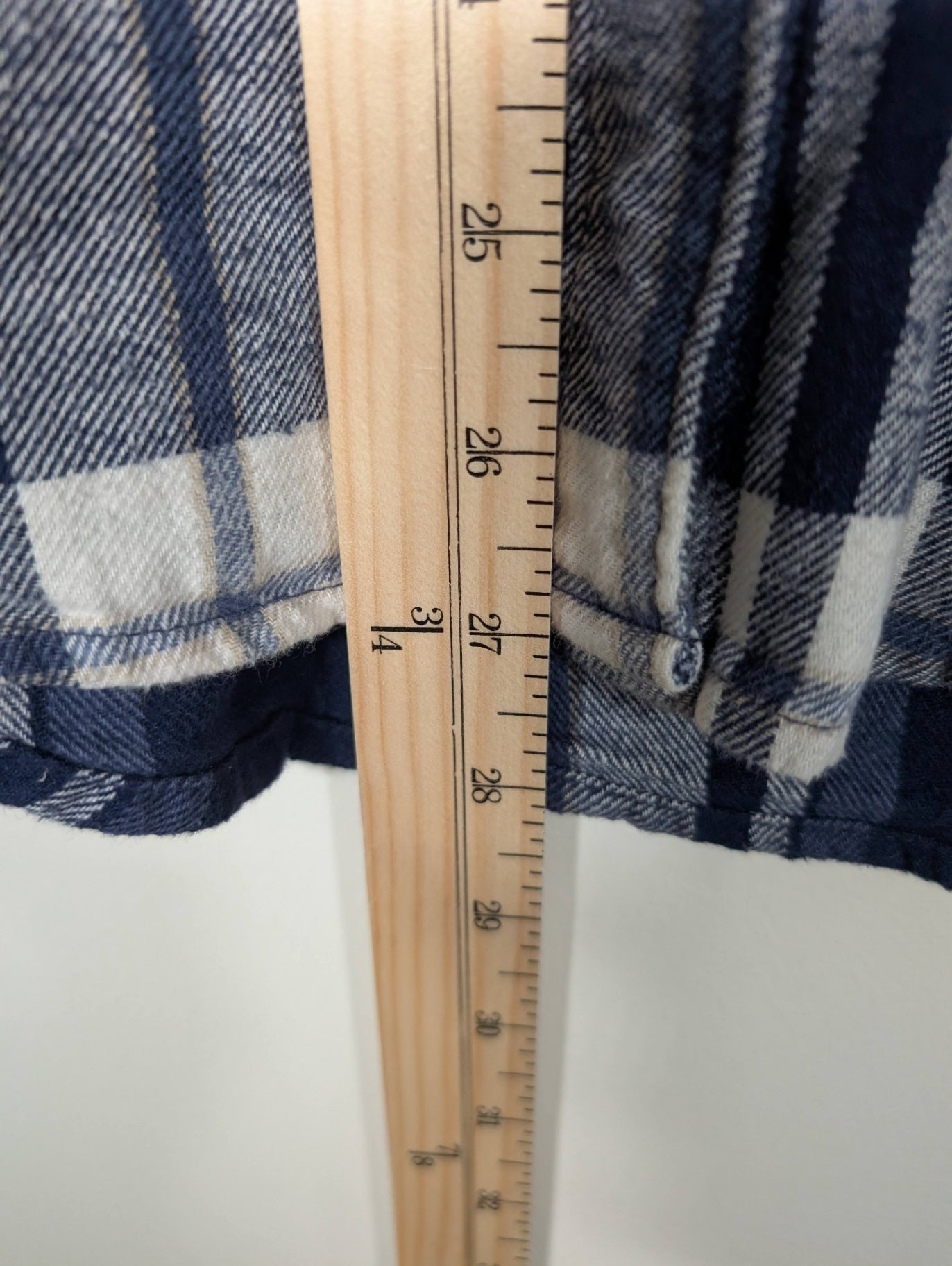 Old Navy plaid button-down - Medium (Minor Flaw)