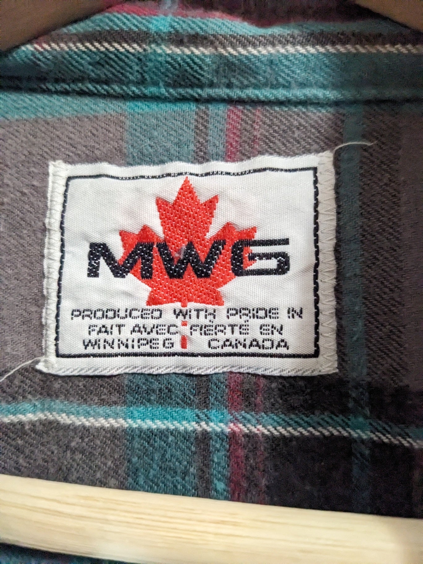 MWG flannel button up long sleeve - XL