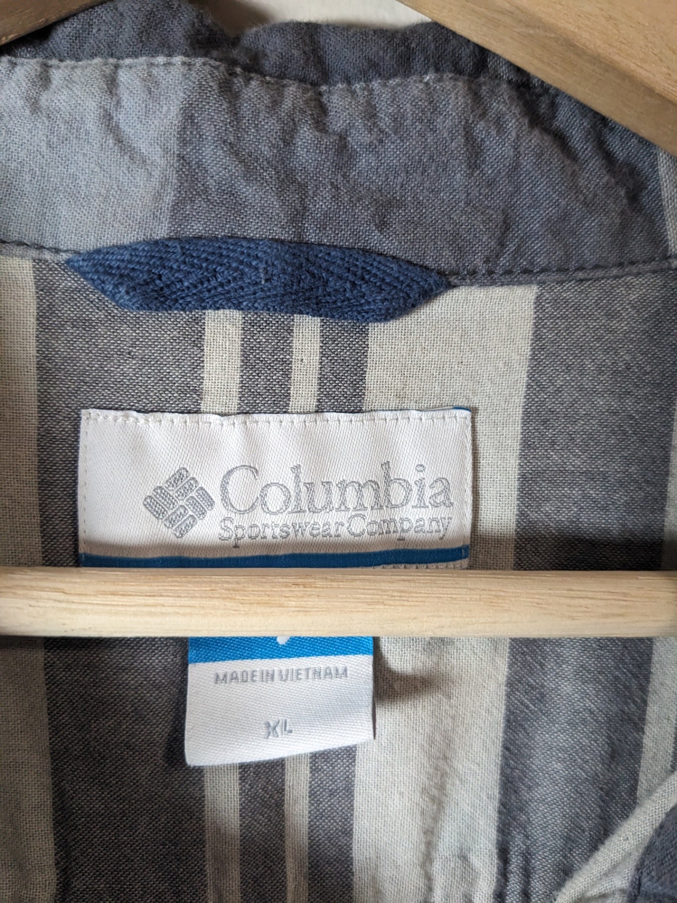 Columbia men's plaid button down - X-Large