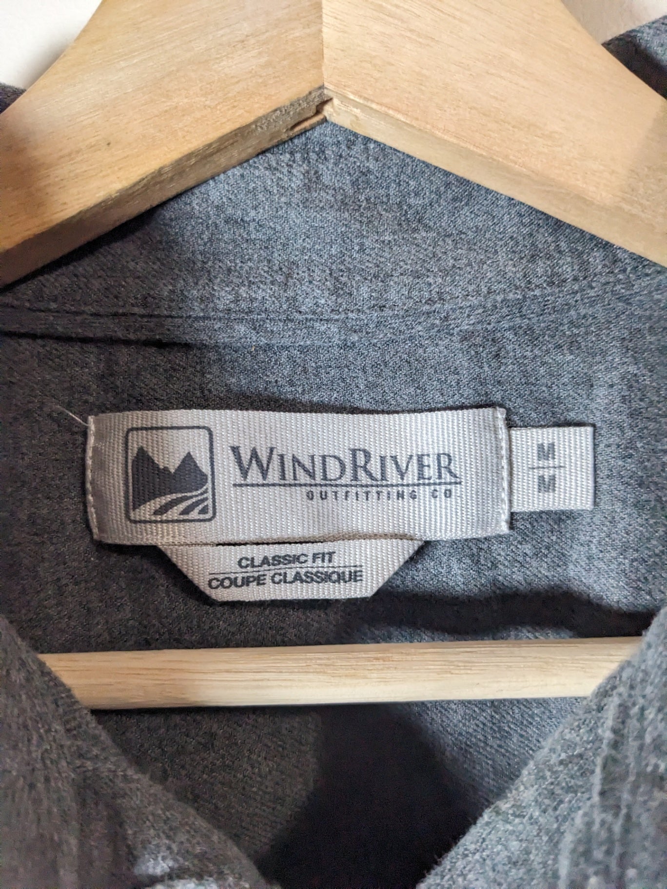 Wind river classic fit button up - Men's Medium