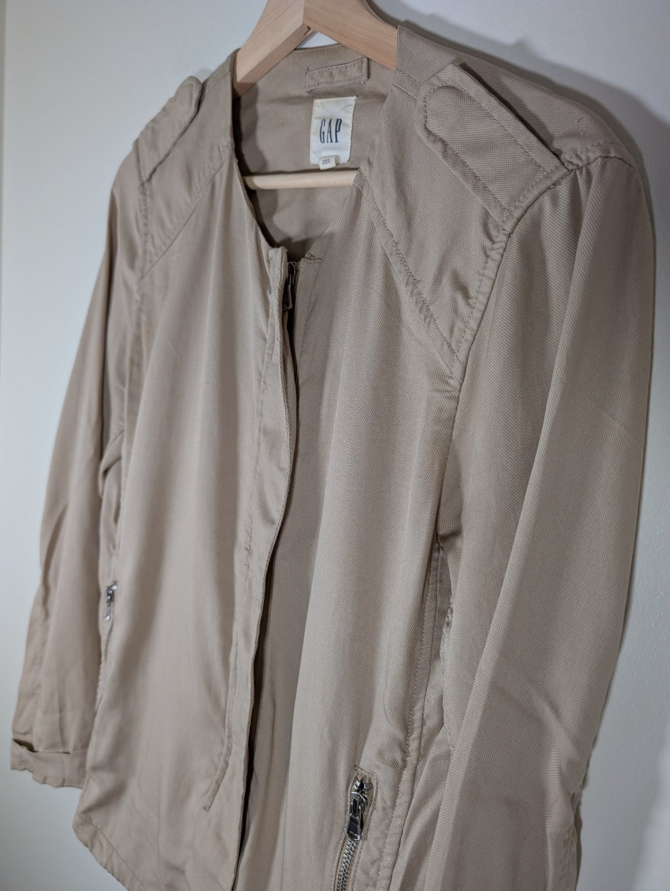 Gap jacket - Small (Minor Flaw)