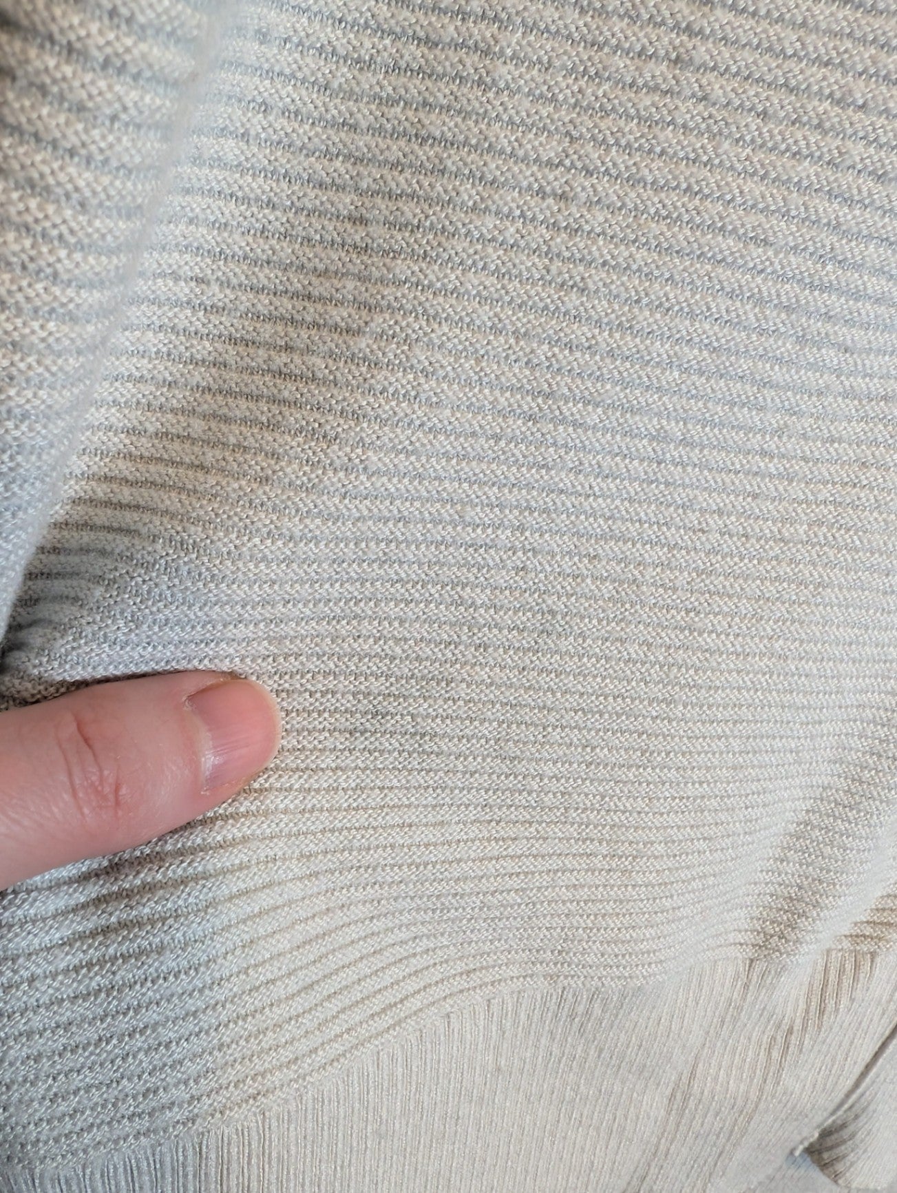 Calvin Klein sweater - appears medium (Minor Flaw)