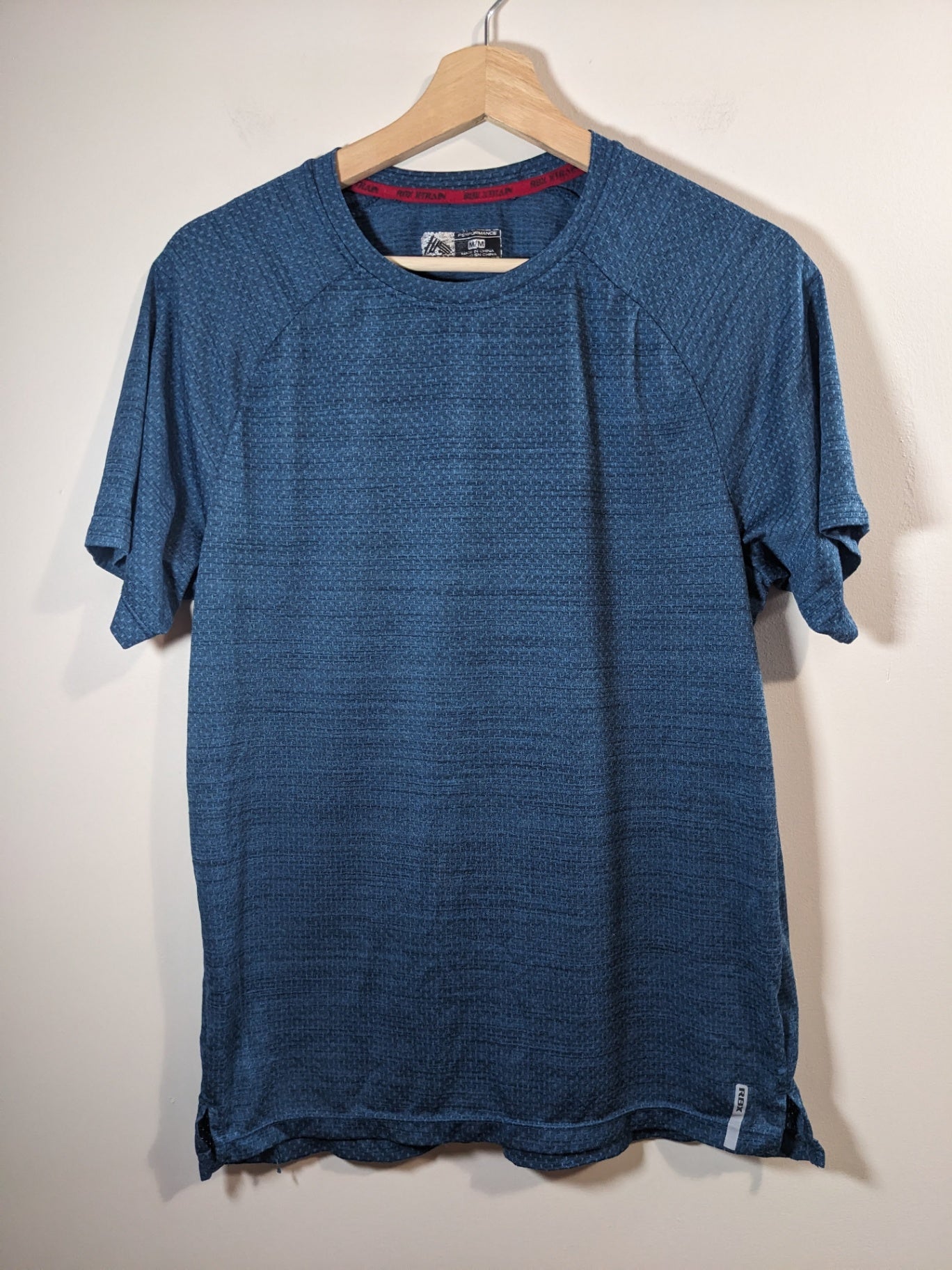 RBX performance sports t-shirt - Men's Medium