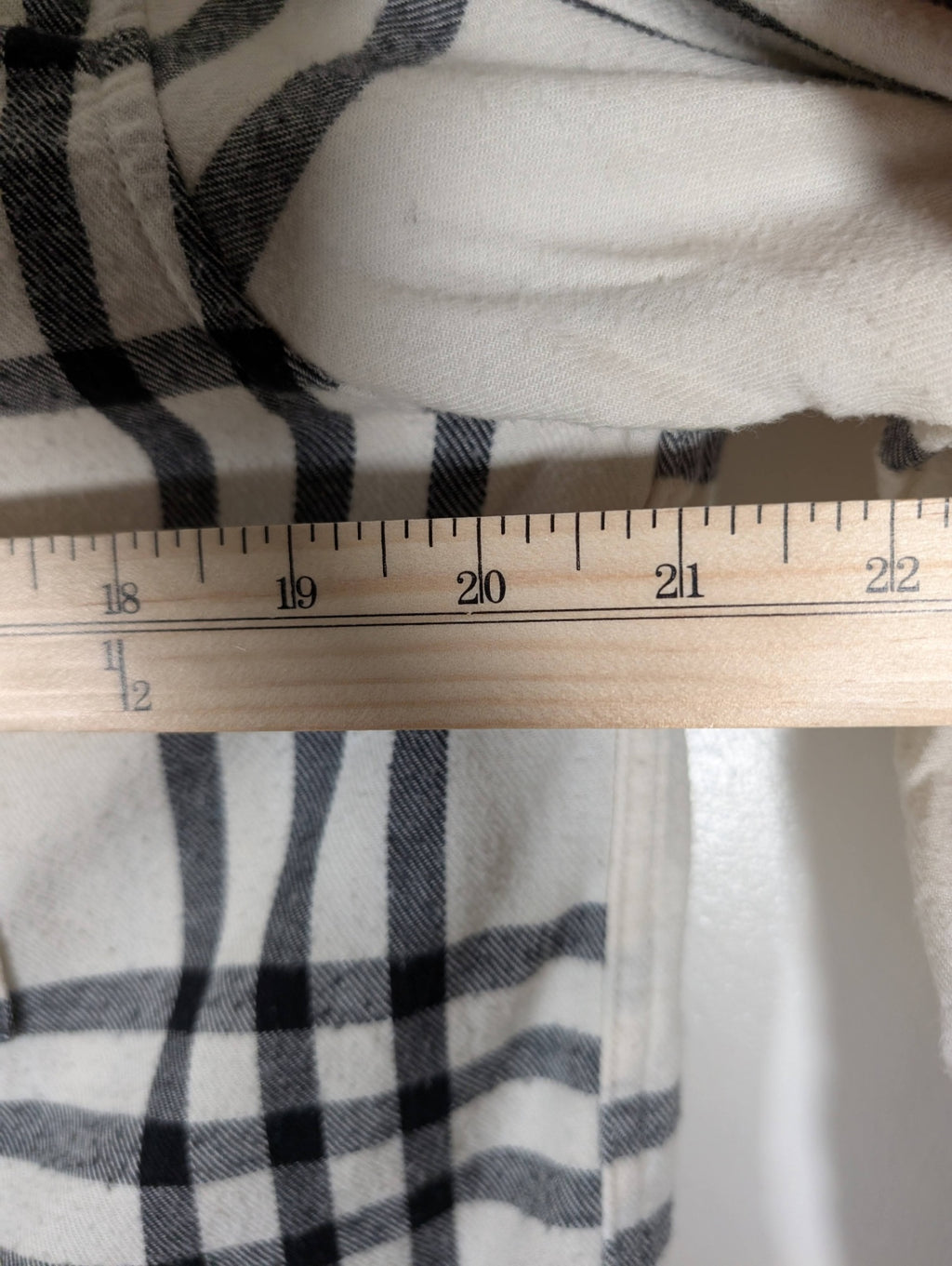 Roots flannel - Medium (Minor Flaw)