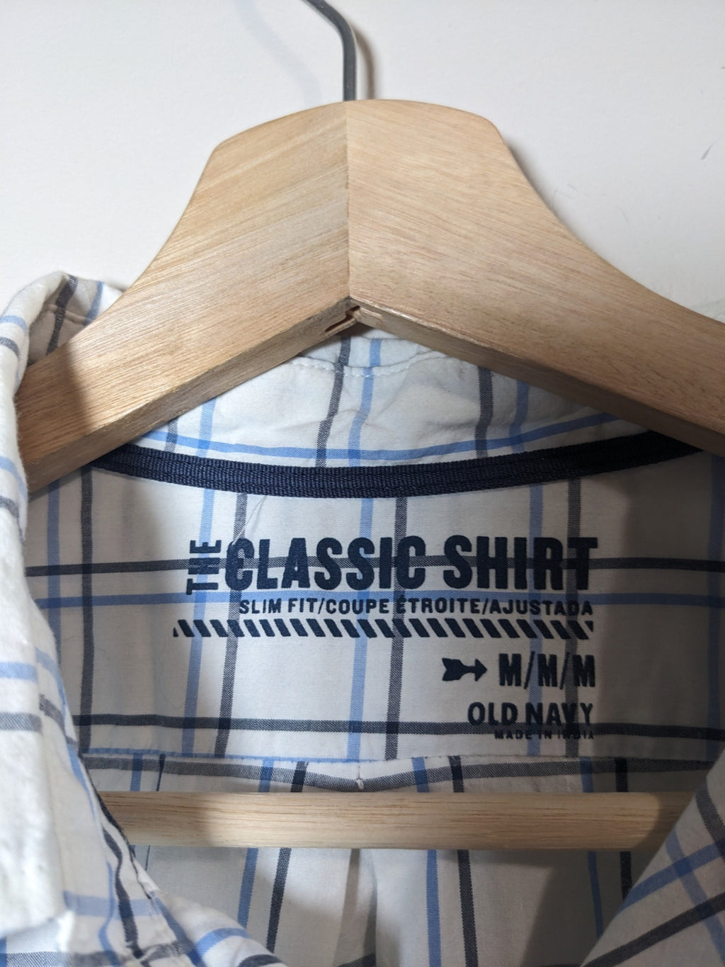 Old Navy classic slim fit dress shirt - Men's Medium