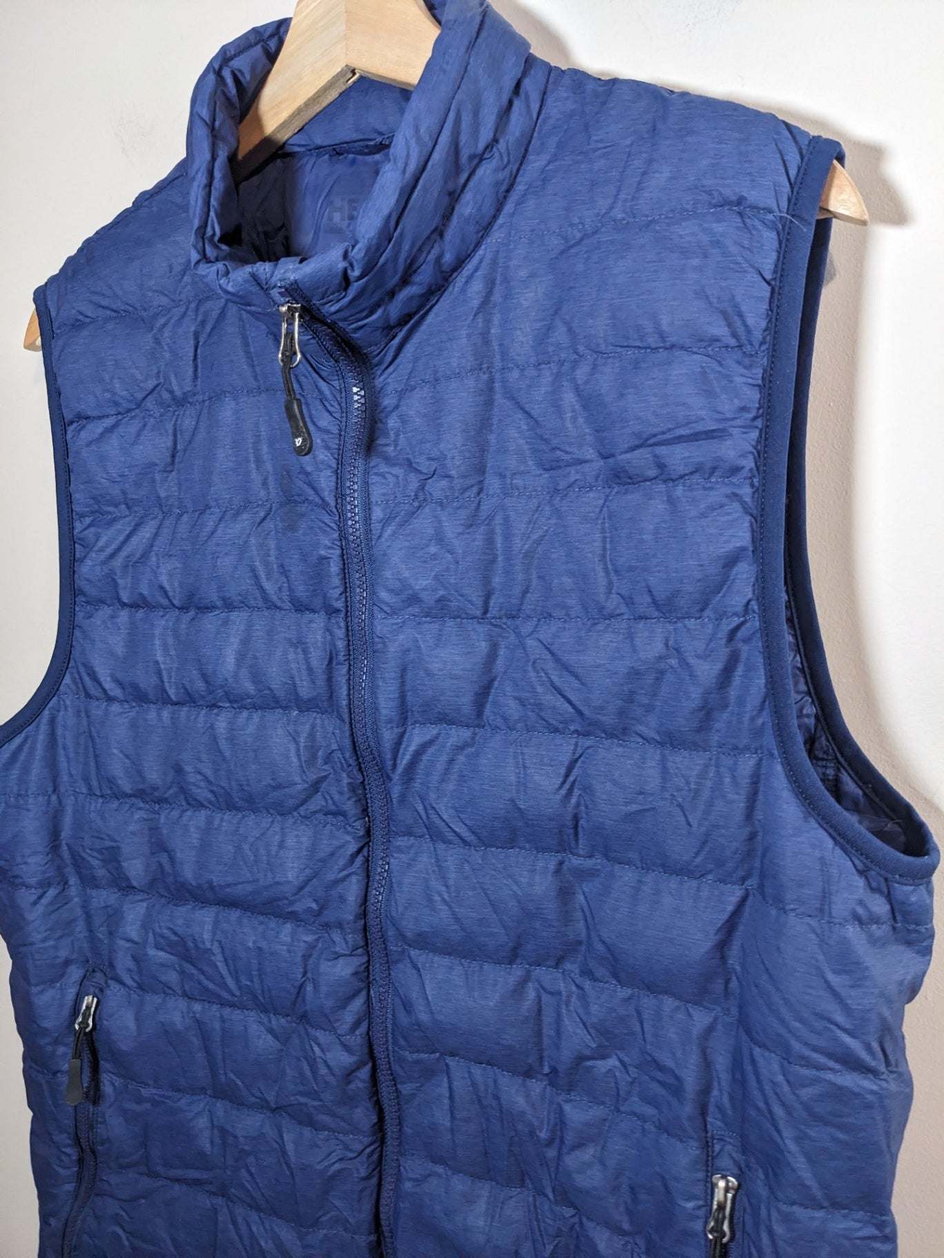 32 degrees men's puffer vest - Medium