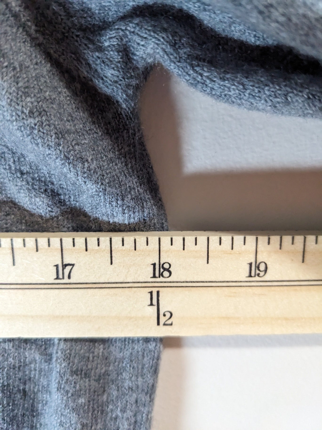 Black Brown knit long-sleeve - Men's Medium (Minor Flaw)