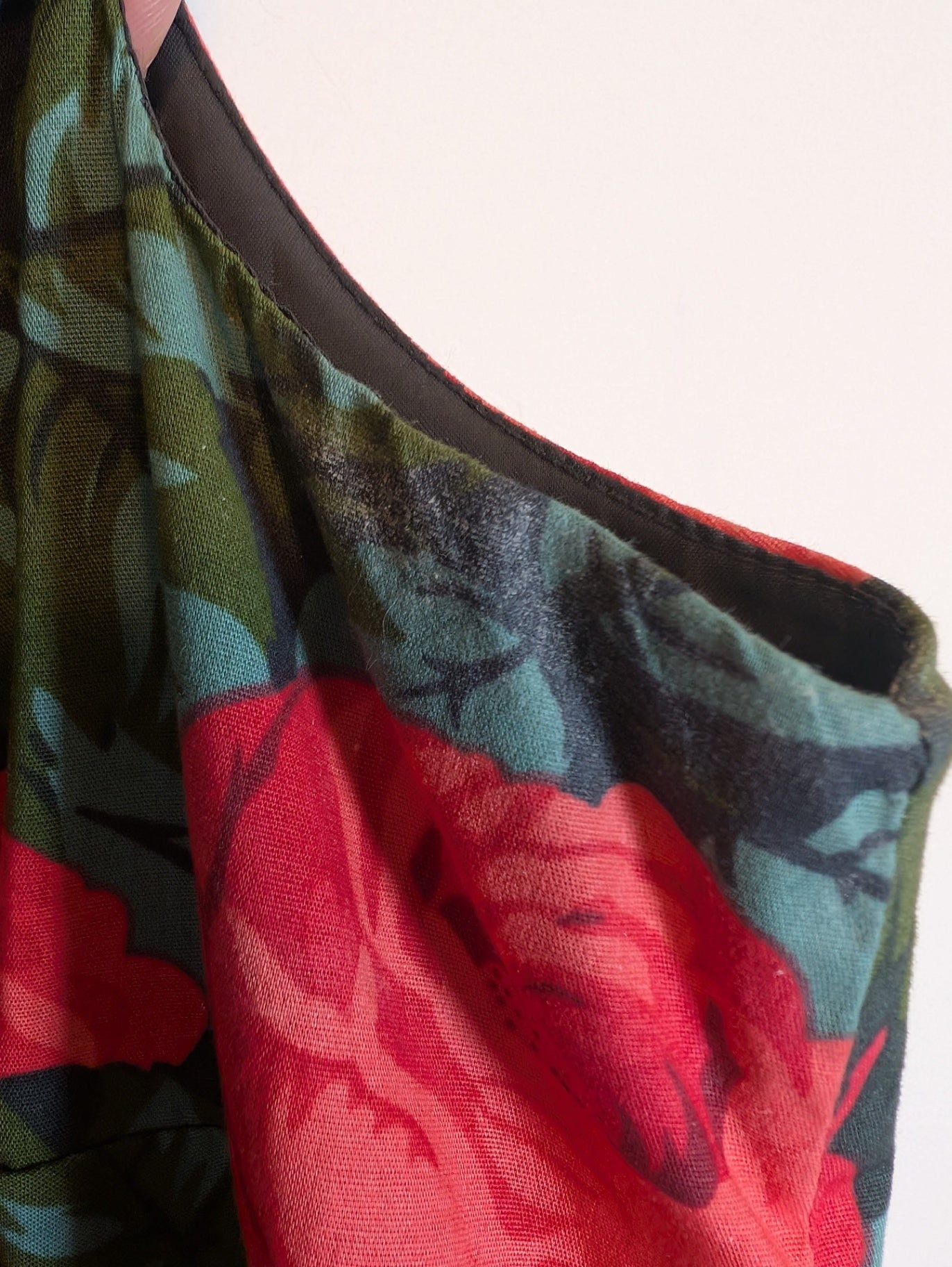 Suzy Shier floral dress - Medium