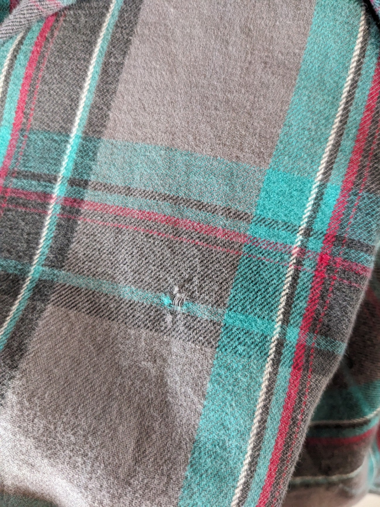 MWG flannel button up long sleeve - XL