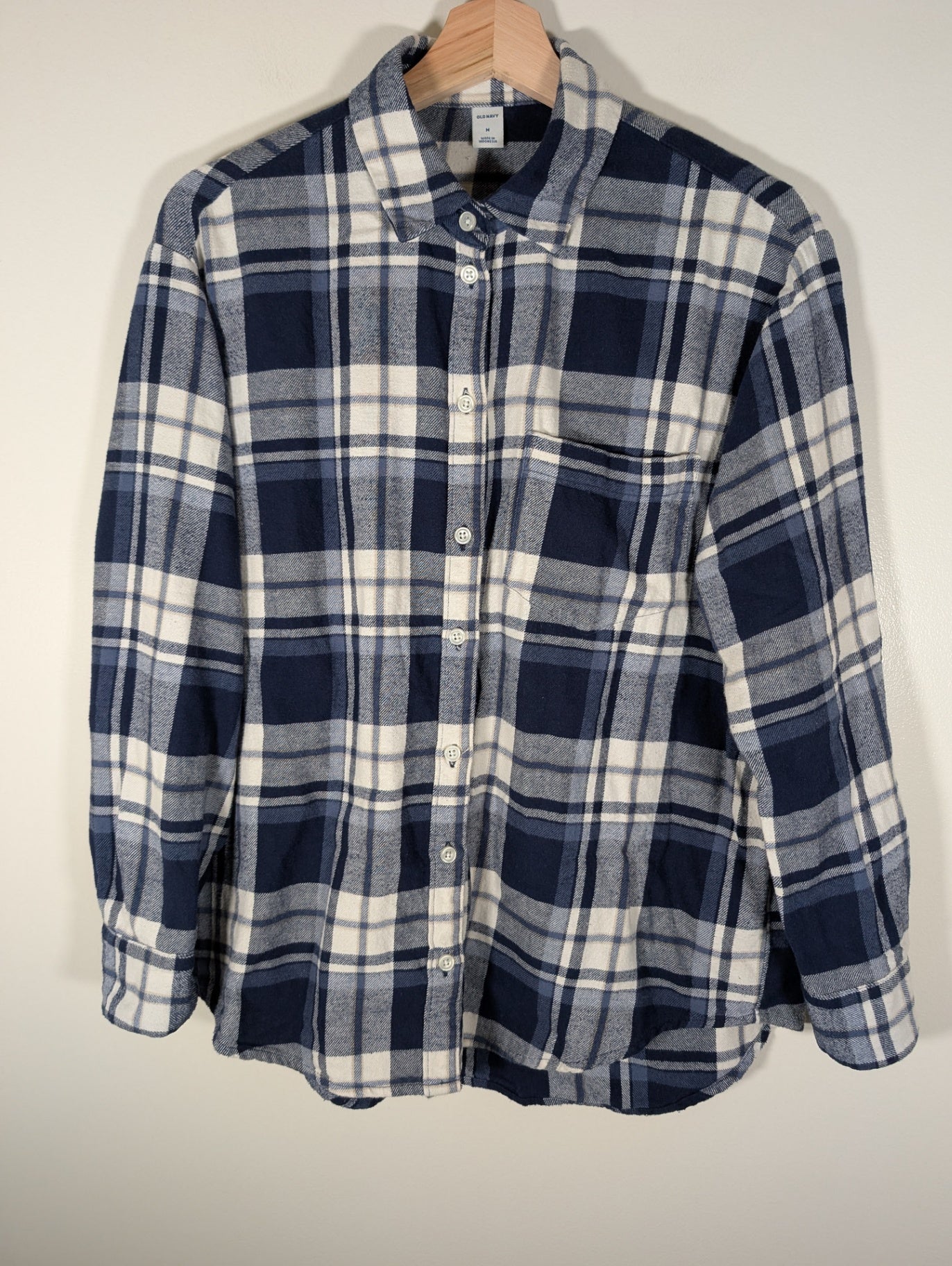Old Navy plaid button-down - Medium (Minor Flaw)