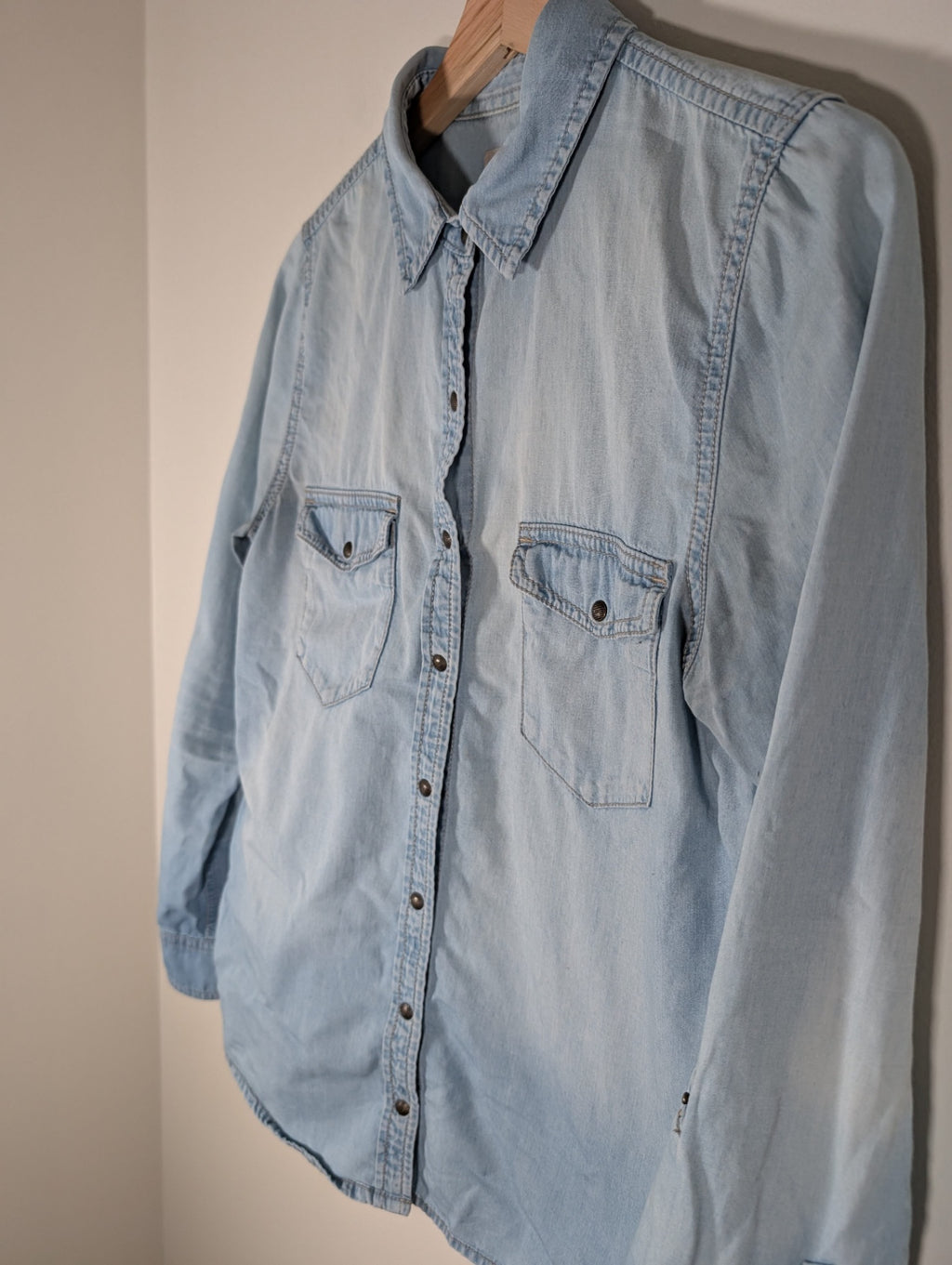 Smart Set denim shirt - Small (Minor flaw)