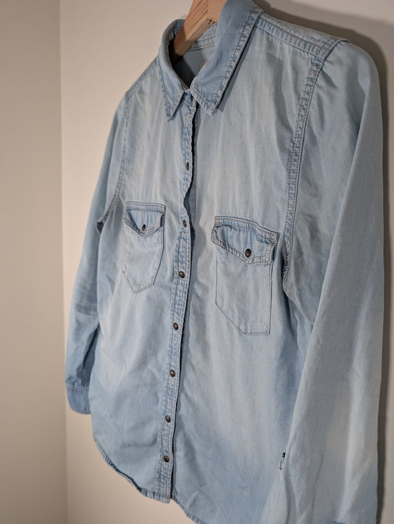 Smart Set denim shirt - Small (Minor flaw)