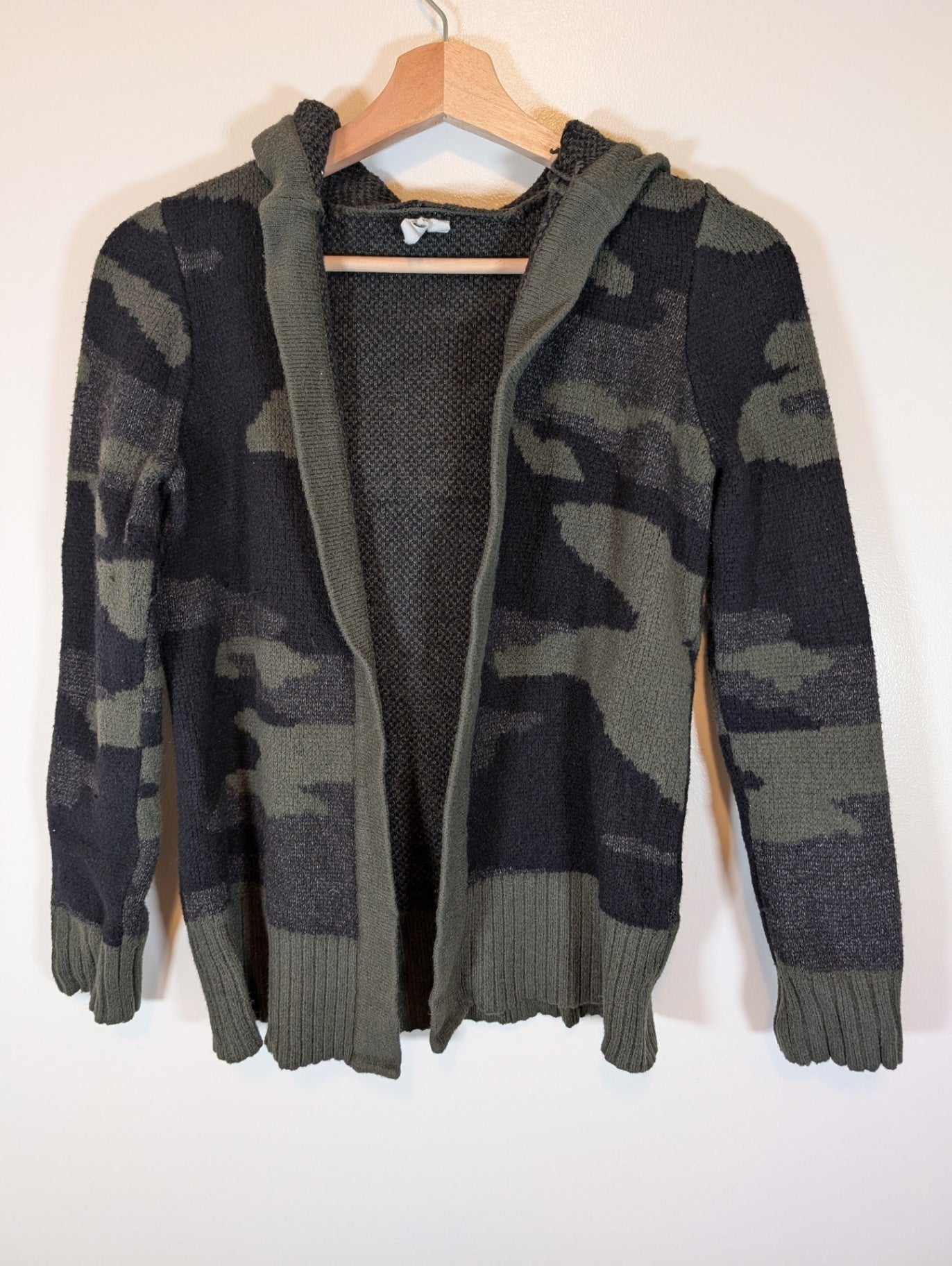 Cable & Gauge camo cardigan - Small