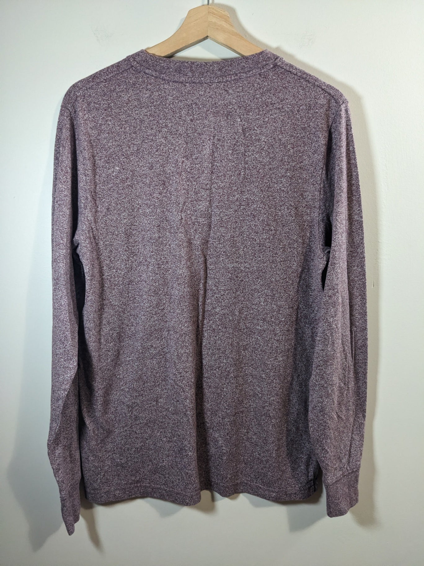 Old navy long-sleeve - Men's Medium