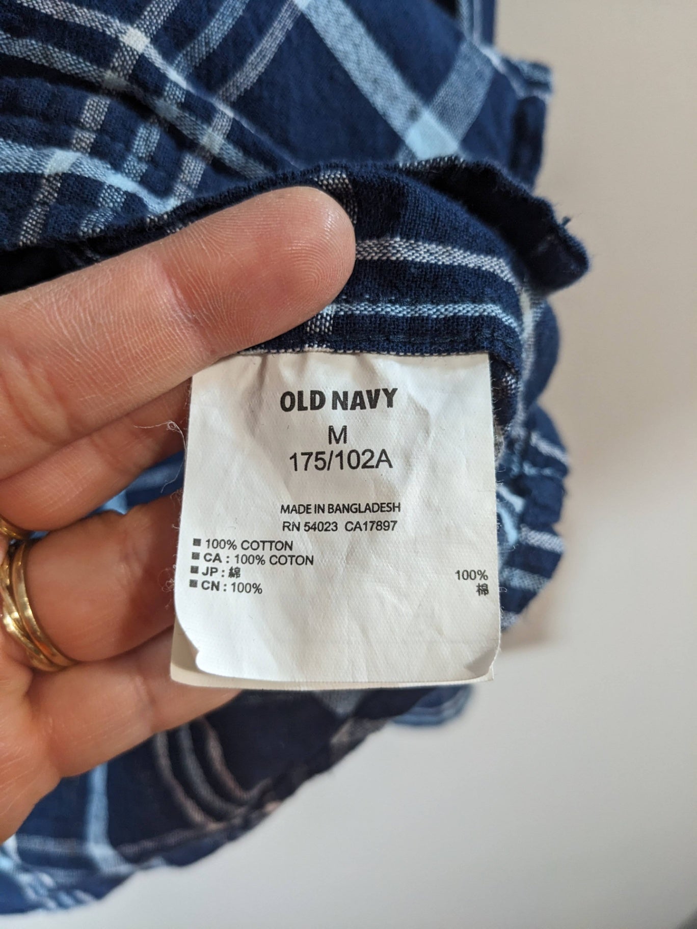 Old Navy regular fit plaid button down - Men's Medium