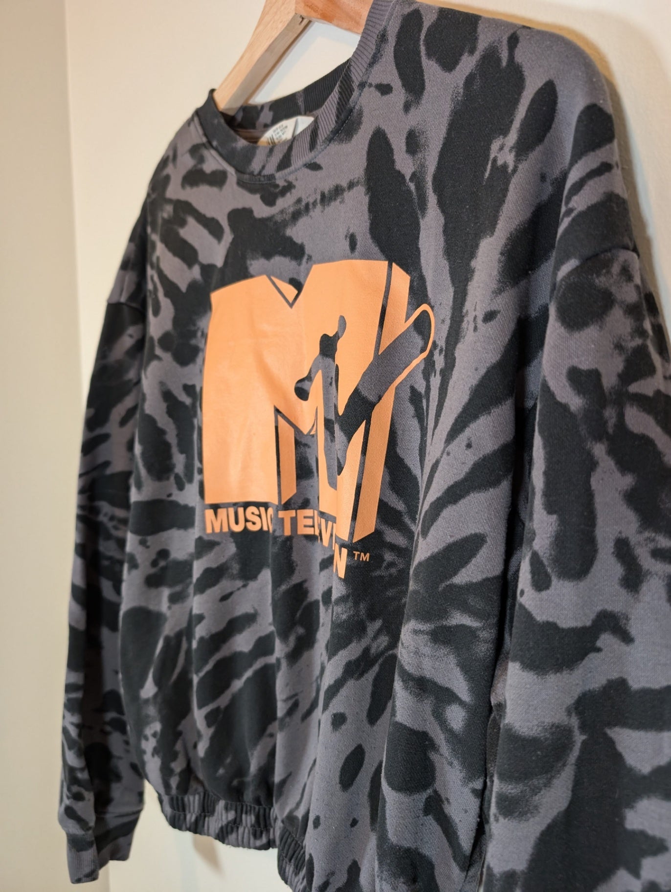 H&M MTV sweatshirt - 14A+
