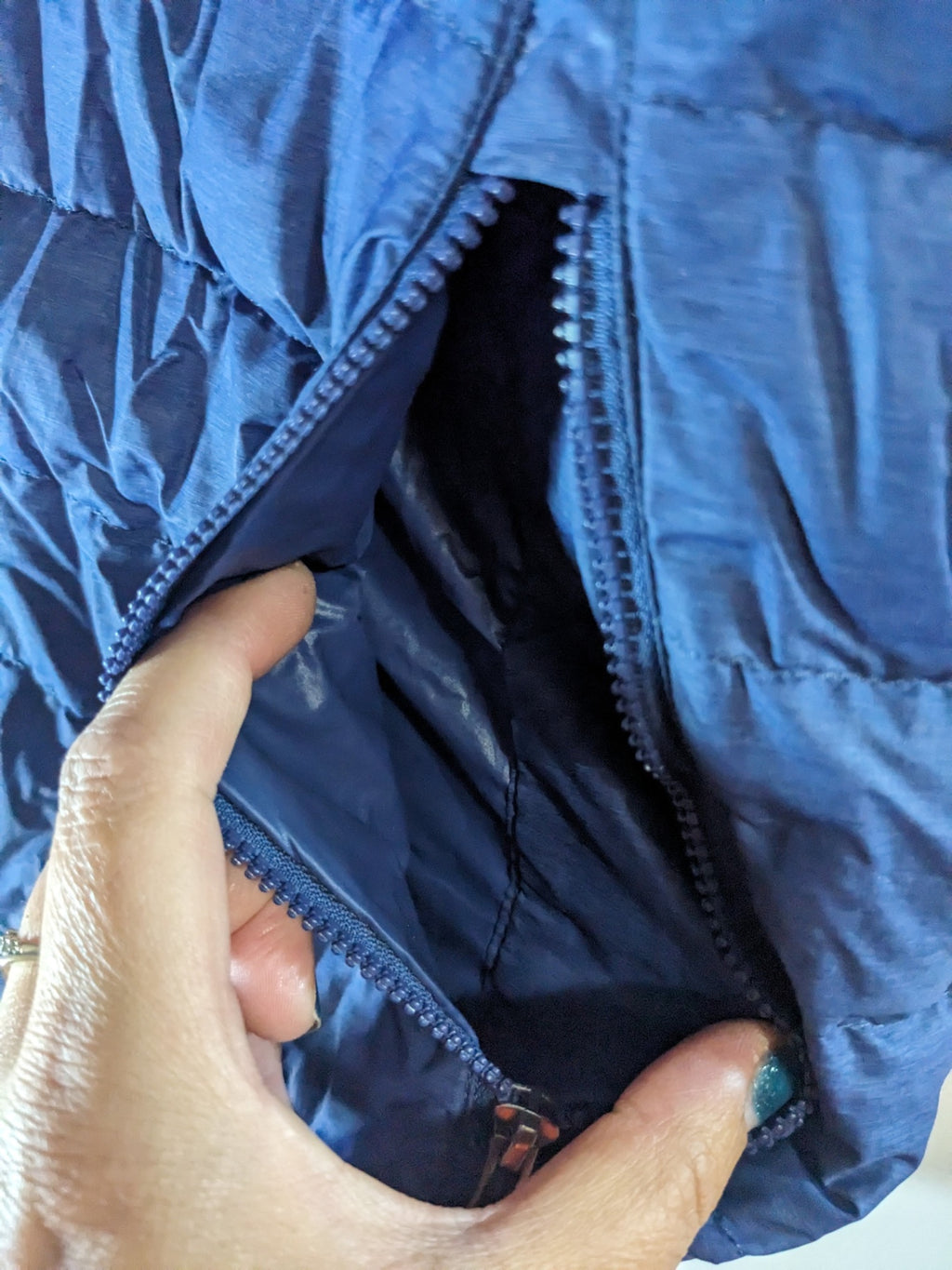 32 degrees men's puffer vest - Medium