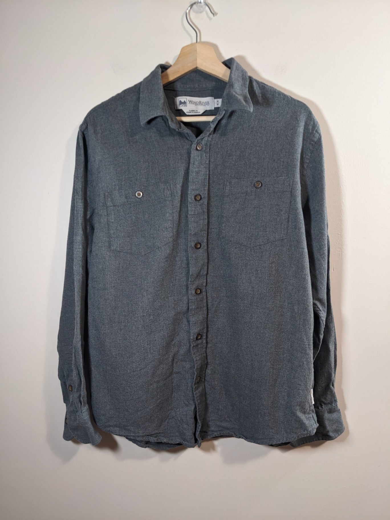 Wind river classic fit button up - Men's Medium
