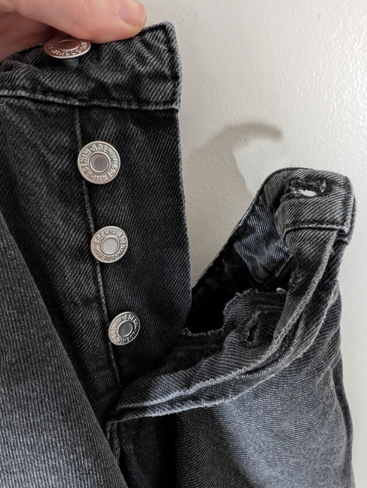 &Denim boyfriend low rise black jeans - SZ 8