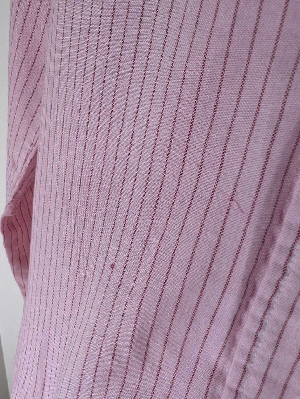 No label pink button up - appears medium (Minor Flaw)