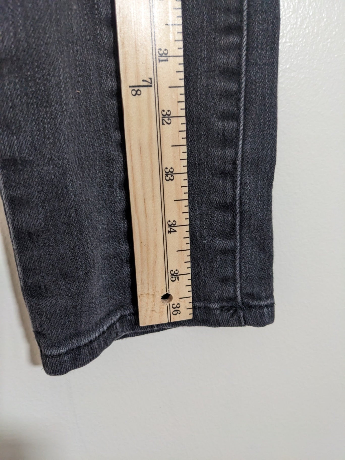 Volcom straight leg jeans - SZ 27