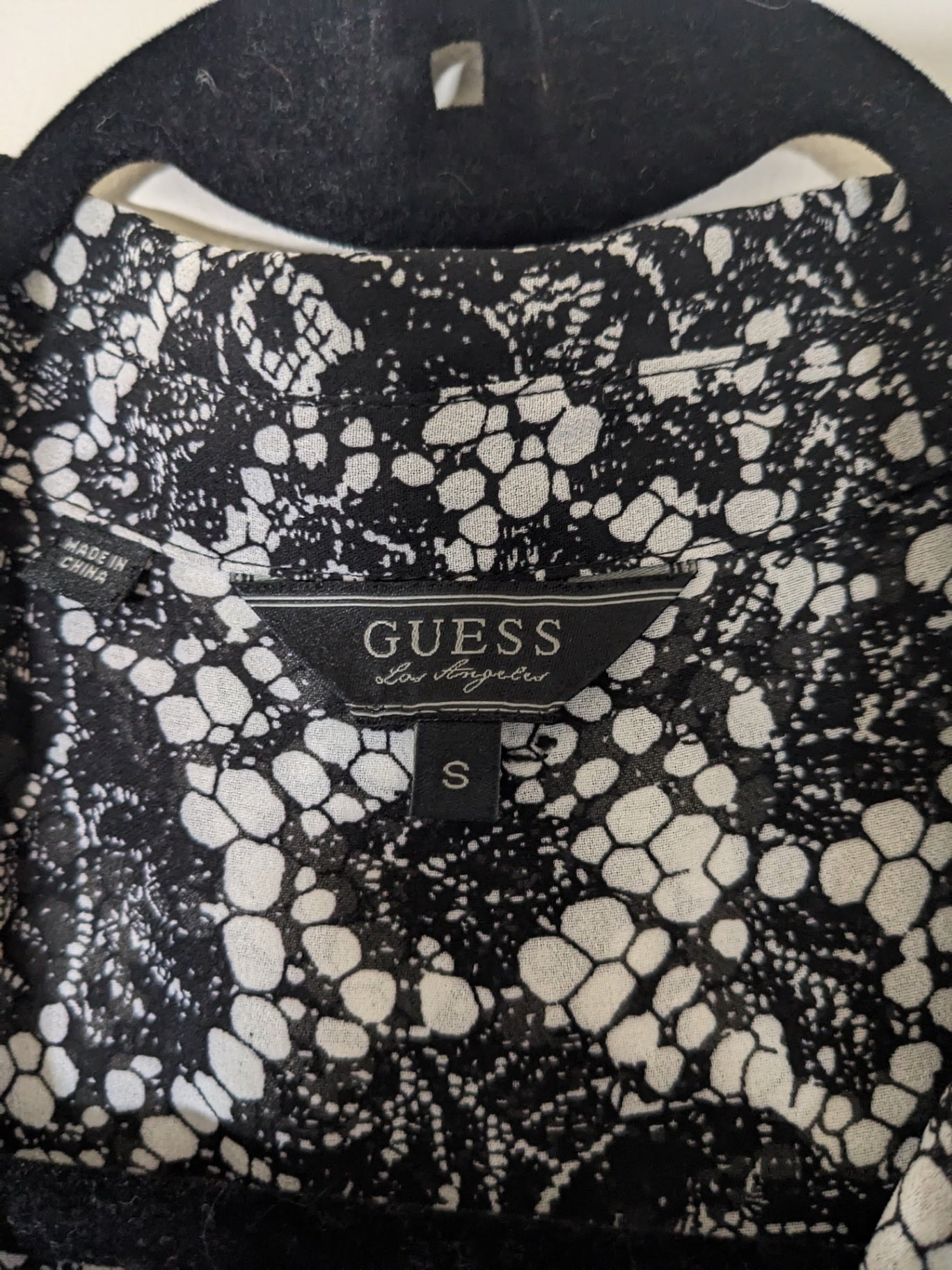 Guess sleeveless blouse - Small