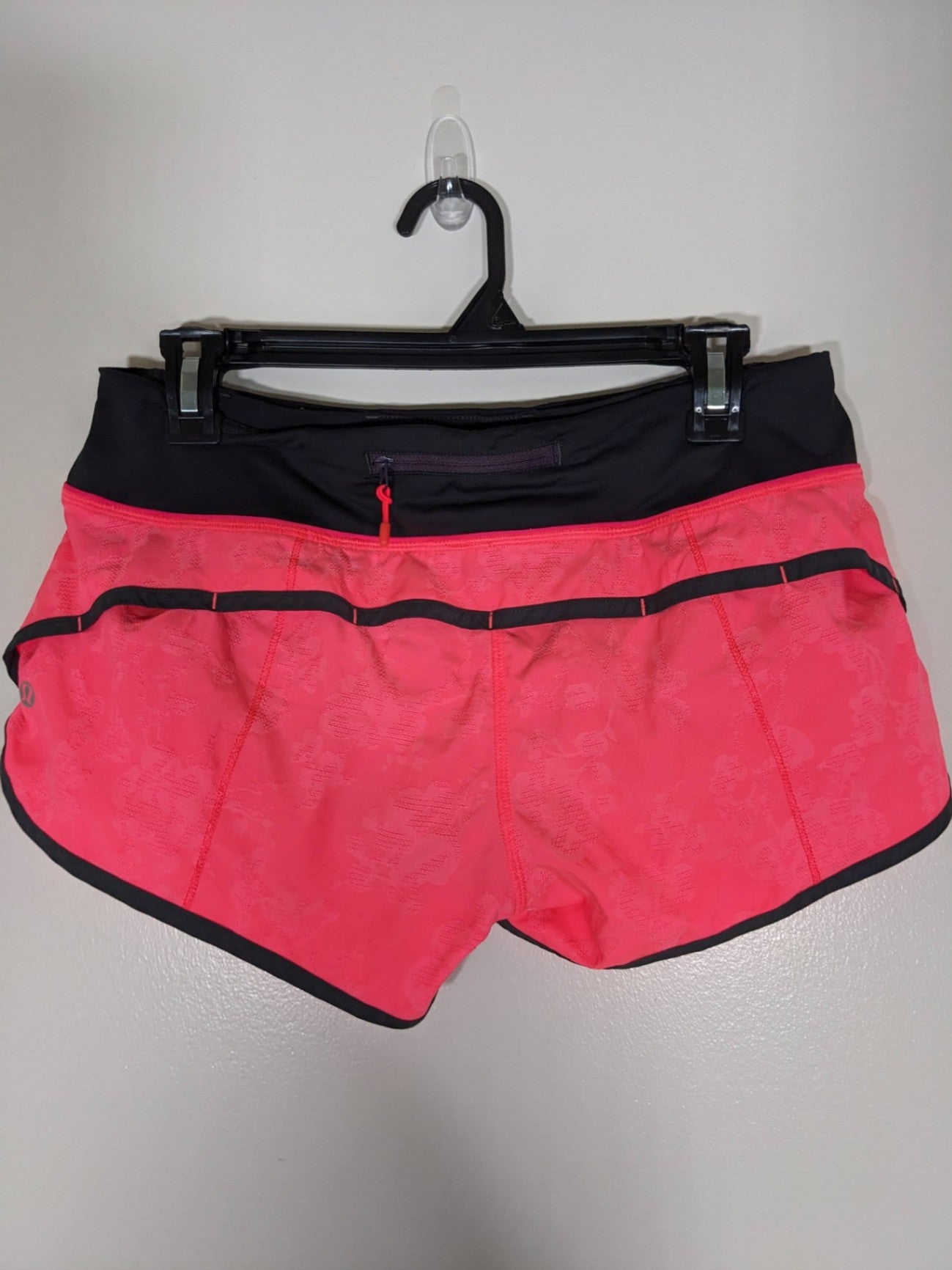 Lululemon pink speed short - SZ 6