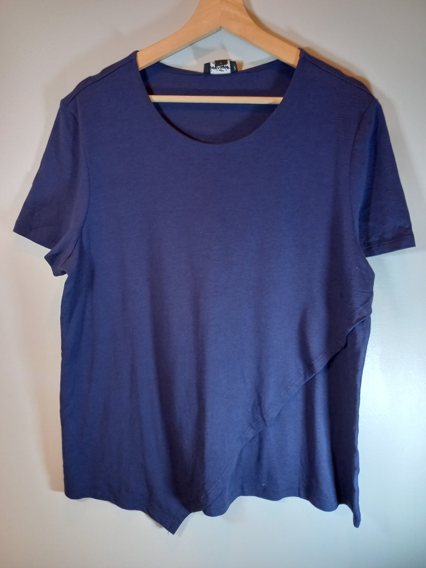 NWT Lord + Taylor navy t-shirt - XL