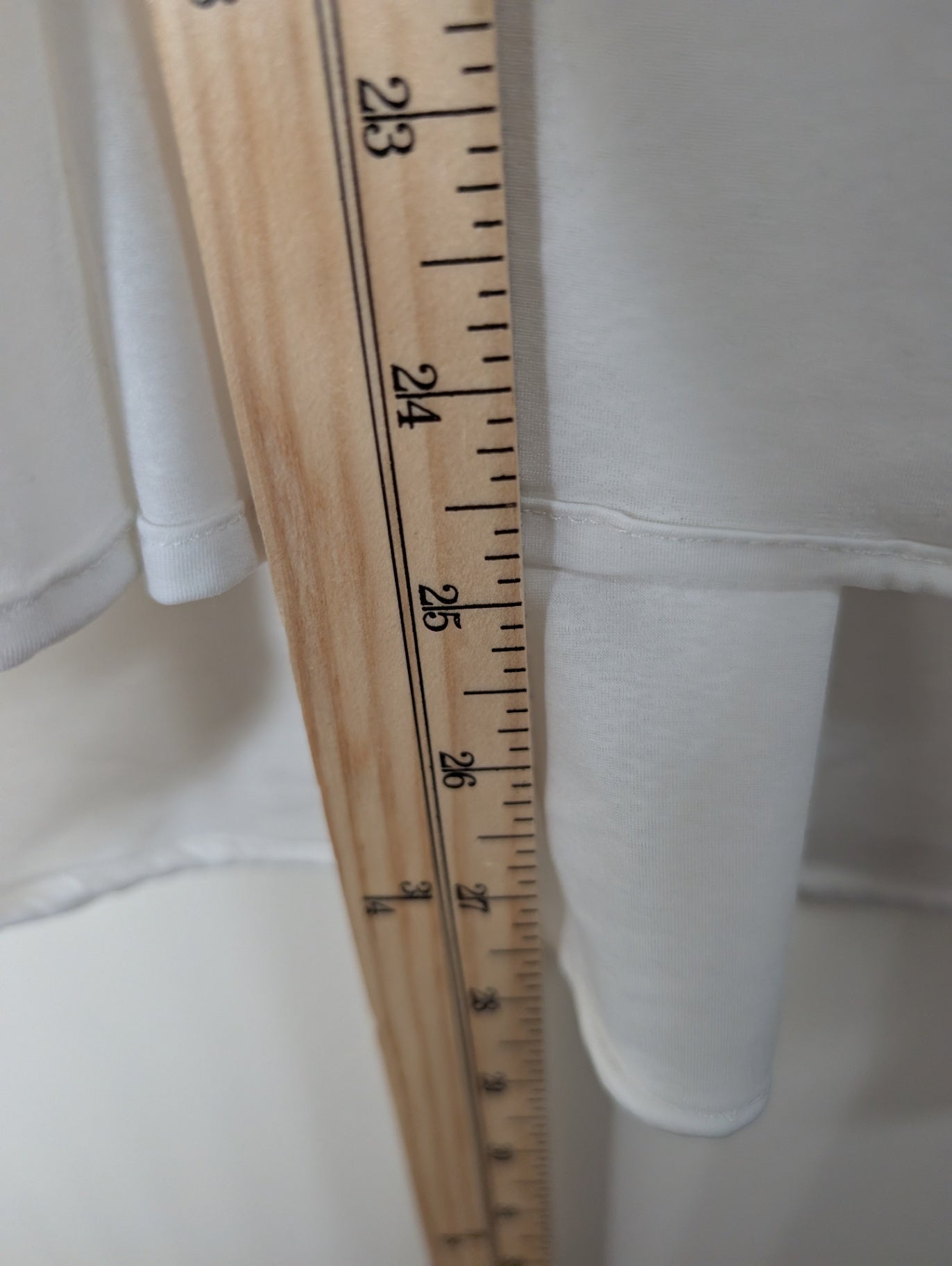 Lululemon white tank - appears sz 10/12 (Minor Flaw)