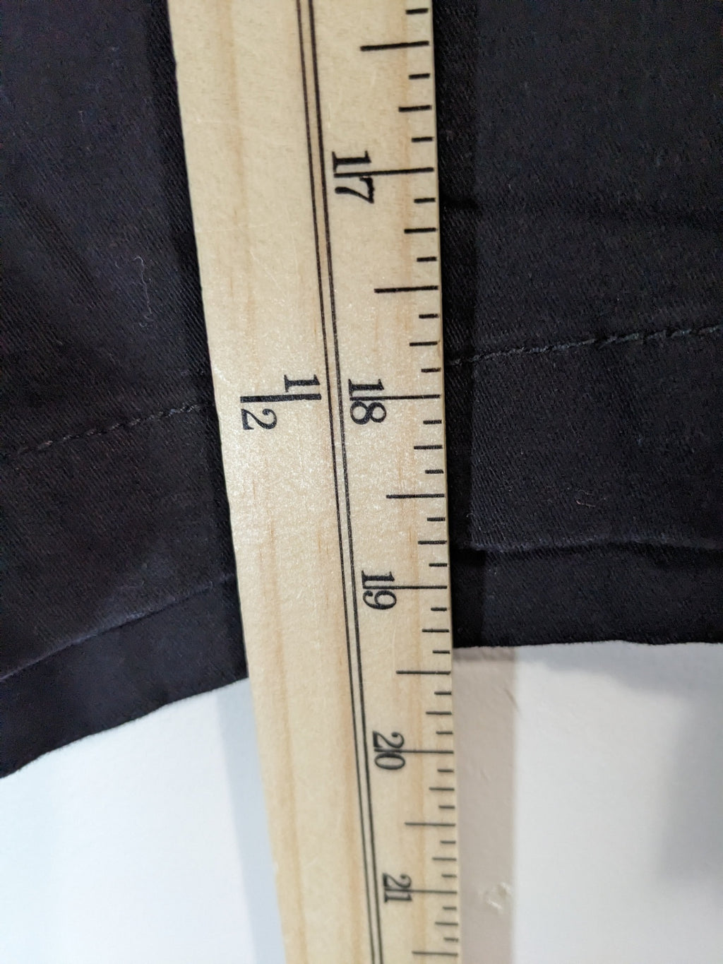 Joe Fresh flex casual shorts - SZ 33