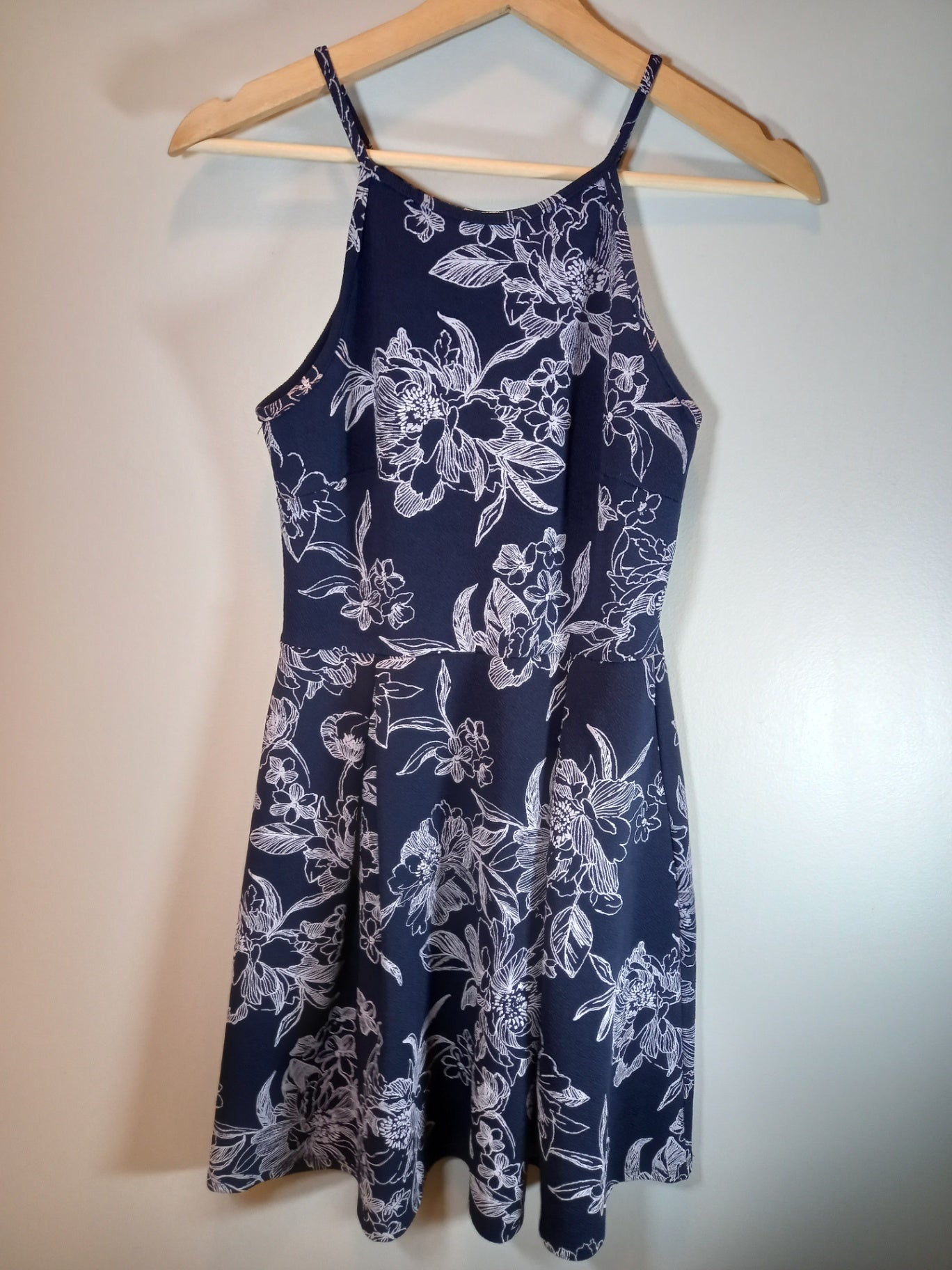 Soprano floral dress - Medium (Minor Flaw)
